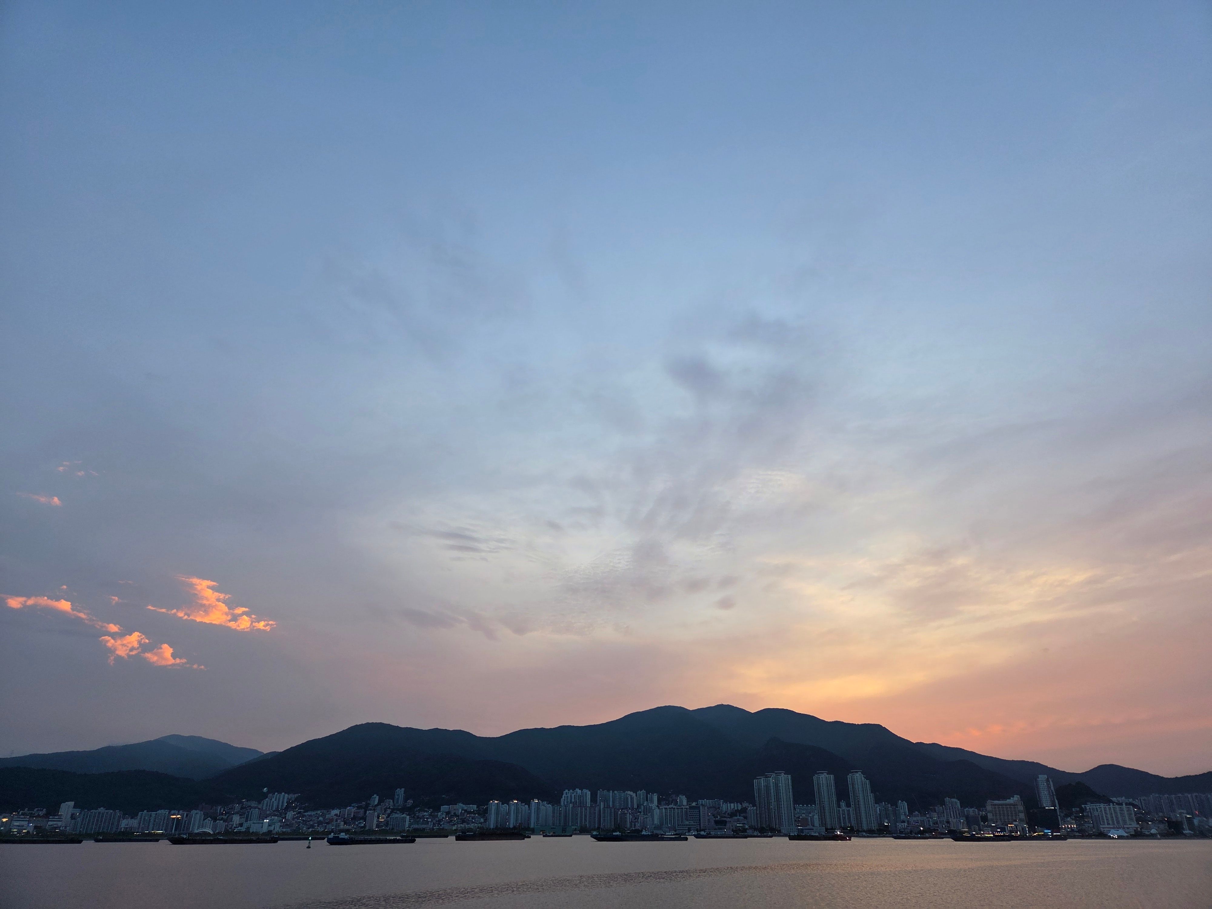 첨부파일