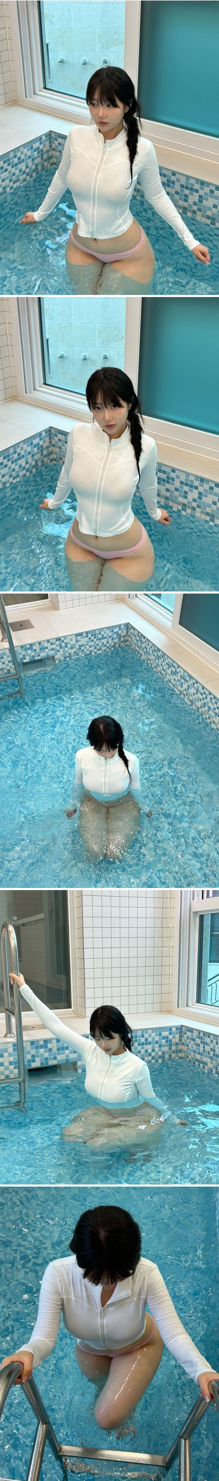 사실상 팬티만 입은 신나린.jpg