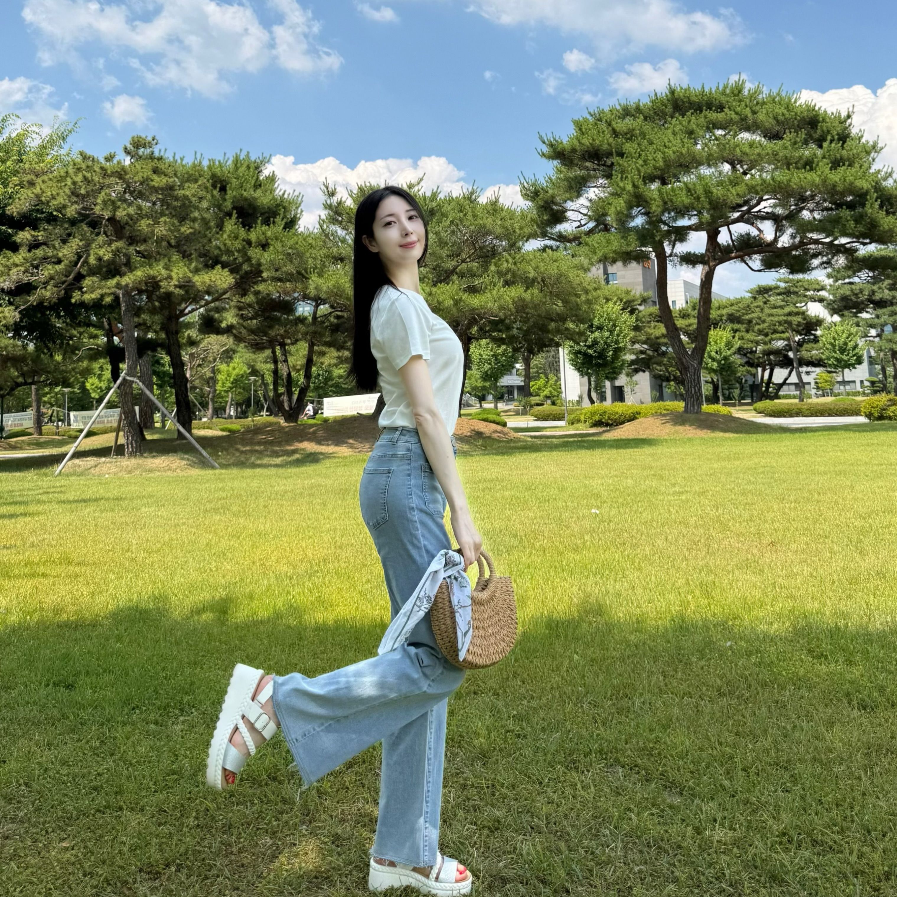 yoon._.vely2 2026-06-28T170408-5.jpeg