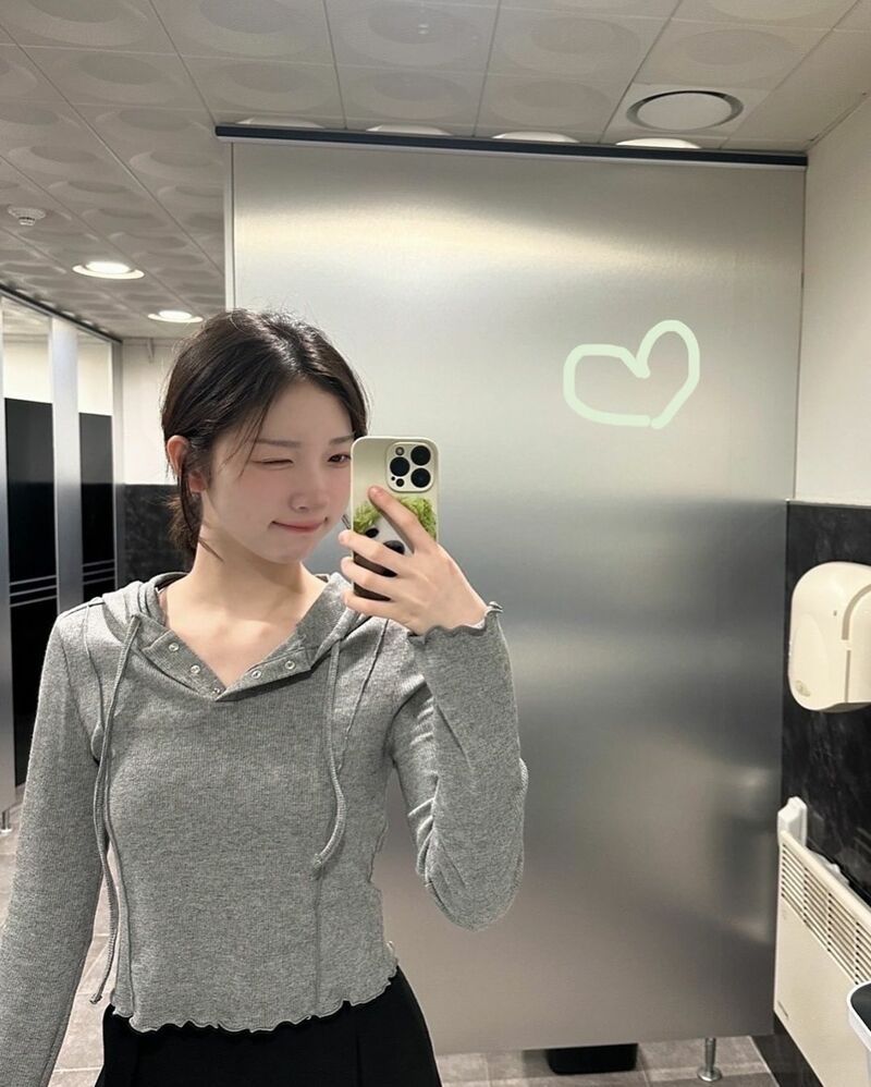 i1982789045.jpg