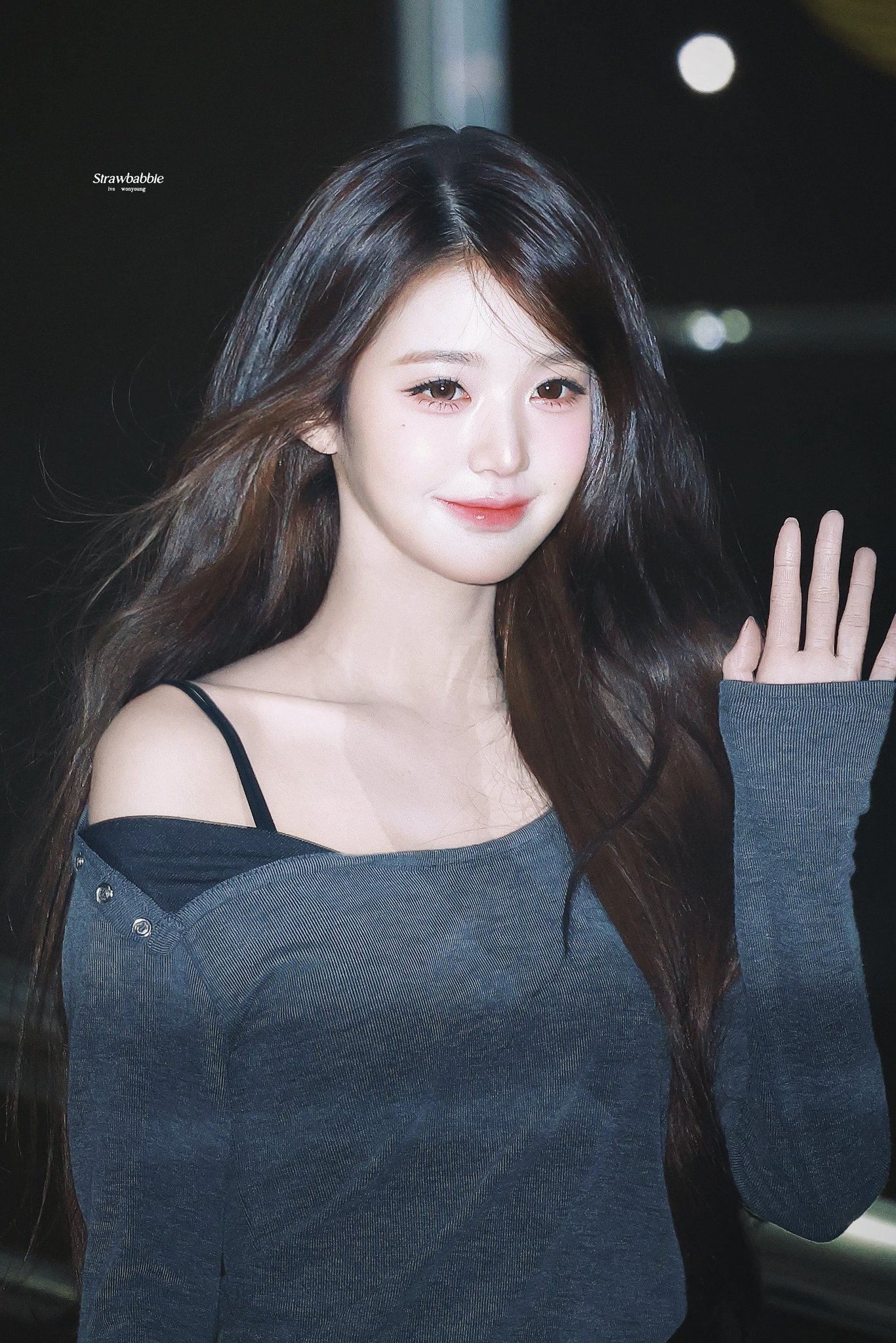 260227 장원영 뮤 (27).jpg