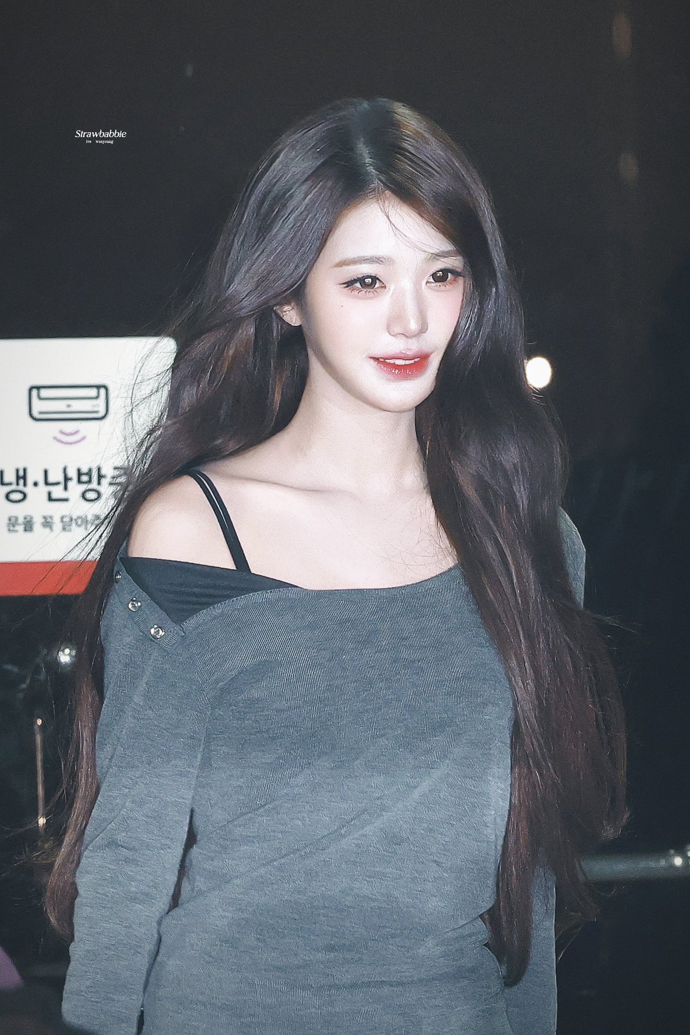 260227 장원영 뮤 (19).jpg