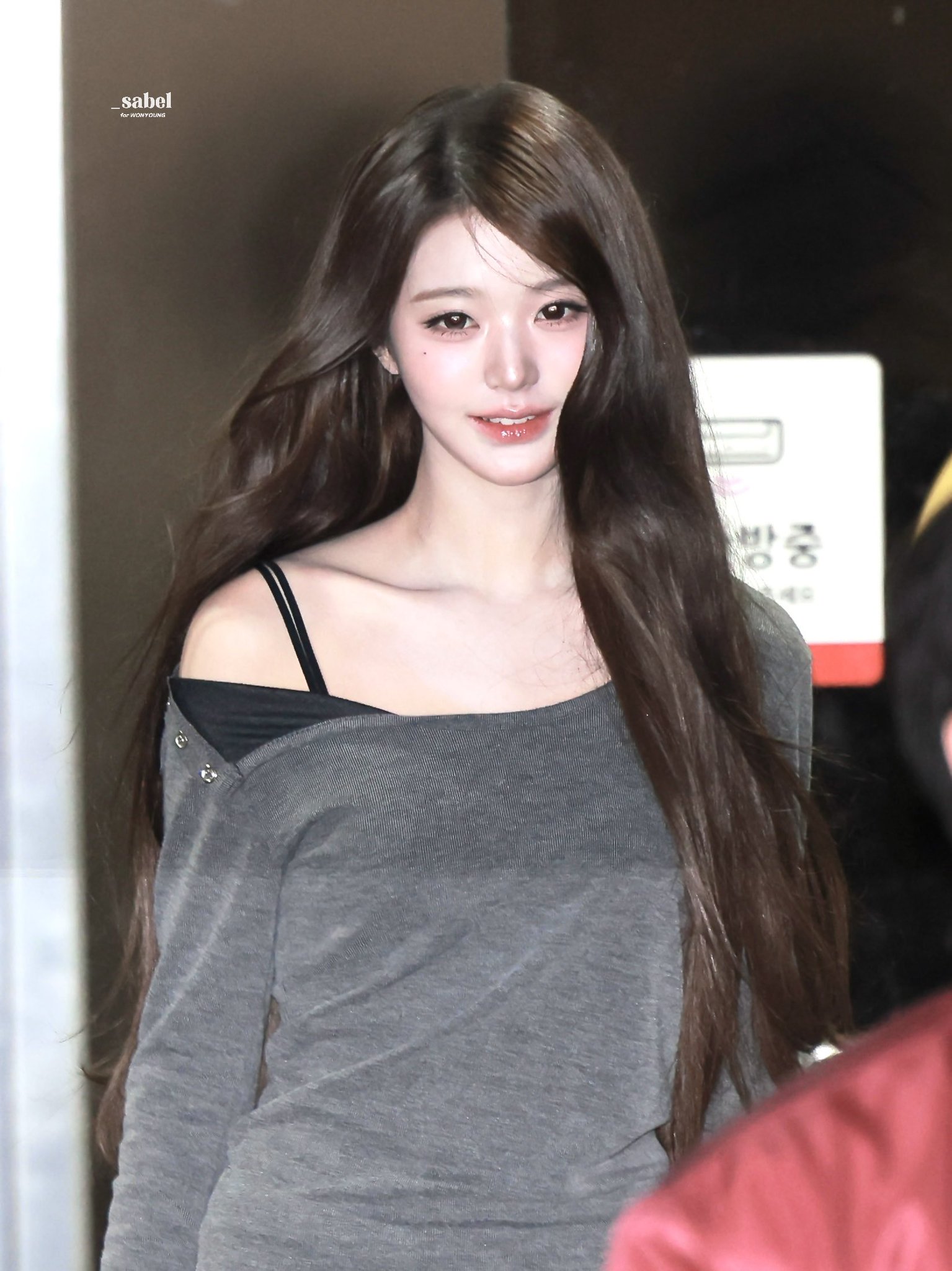 260227 장원영 뮤 (31).jpg