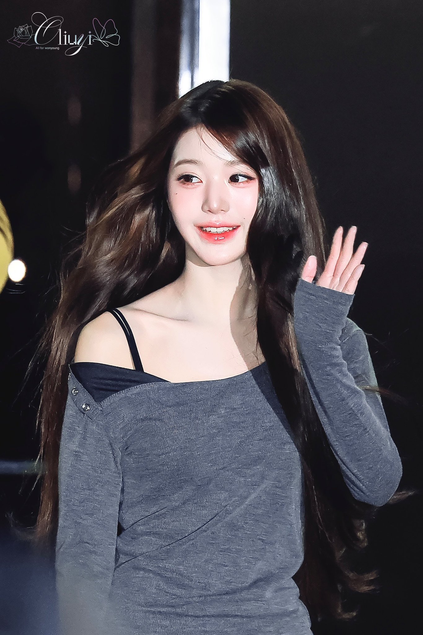 260227 장원영 뮤 (23).jpg