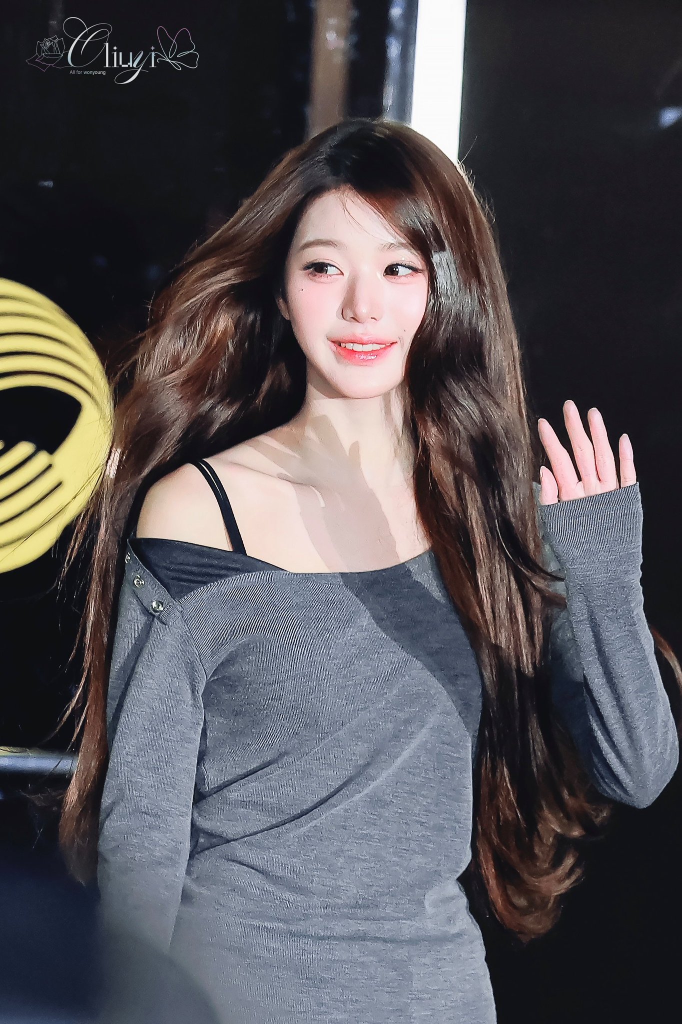 260227 장원영 뮤 (24).jpg