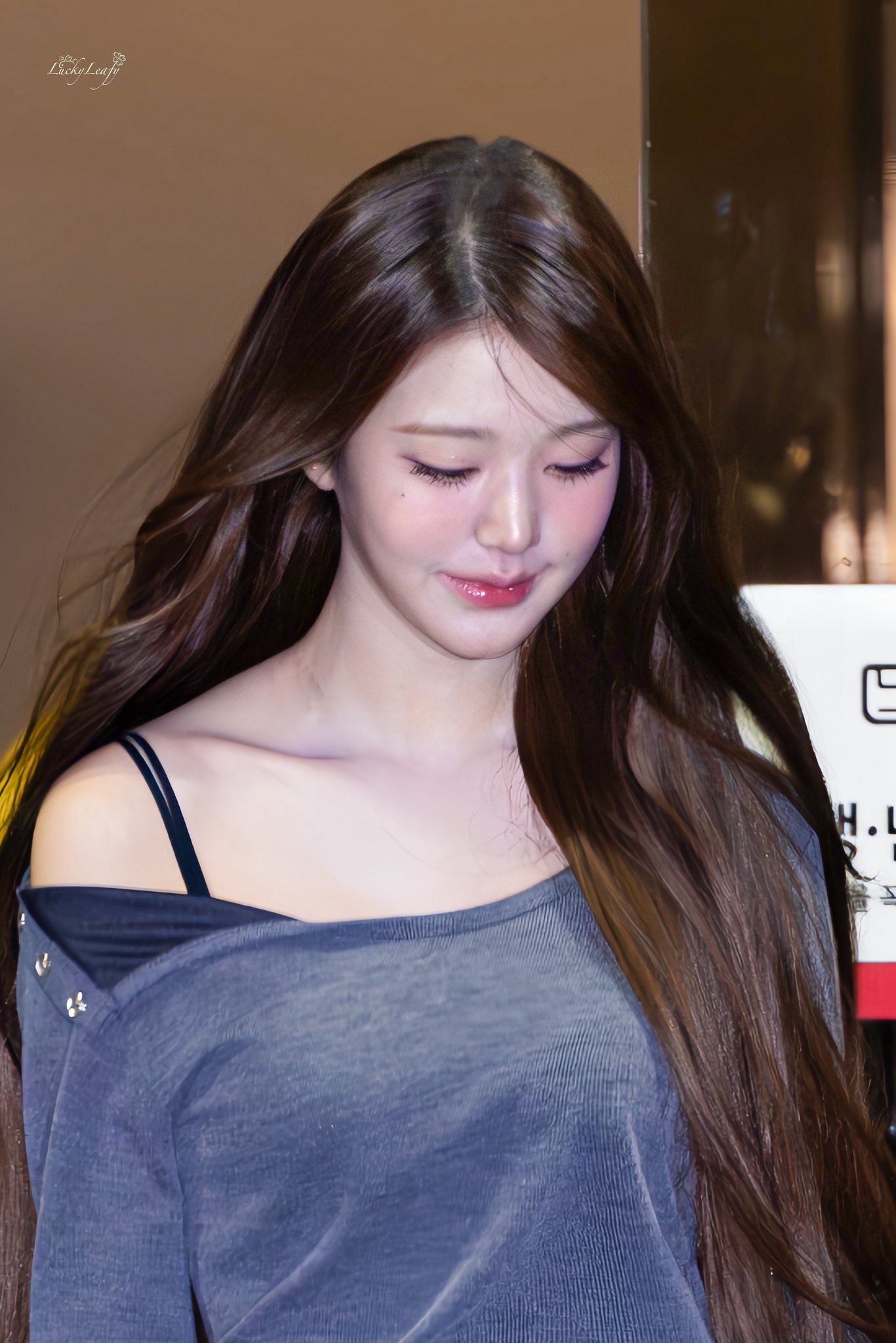 260227 장원영 뮤 (28).jpg