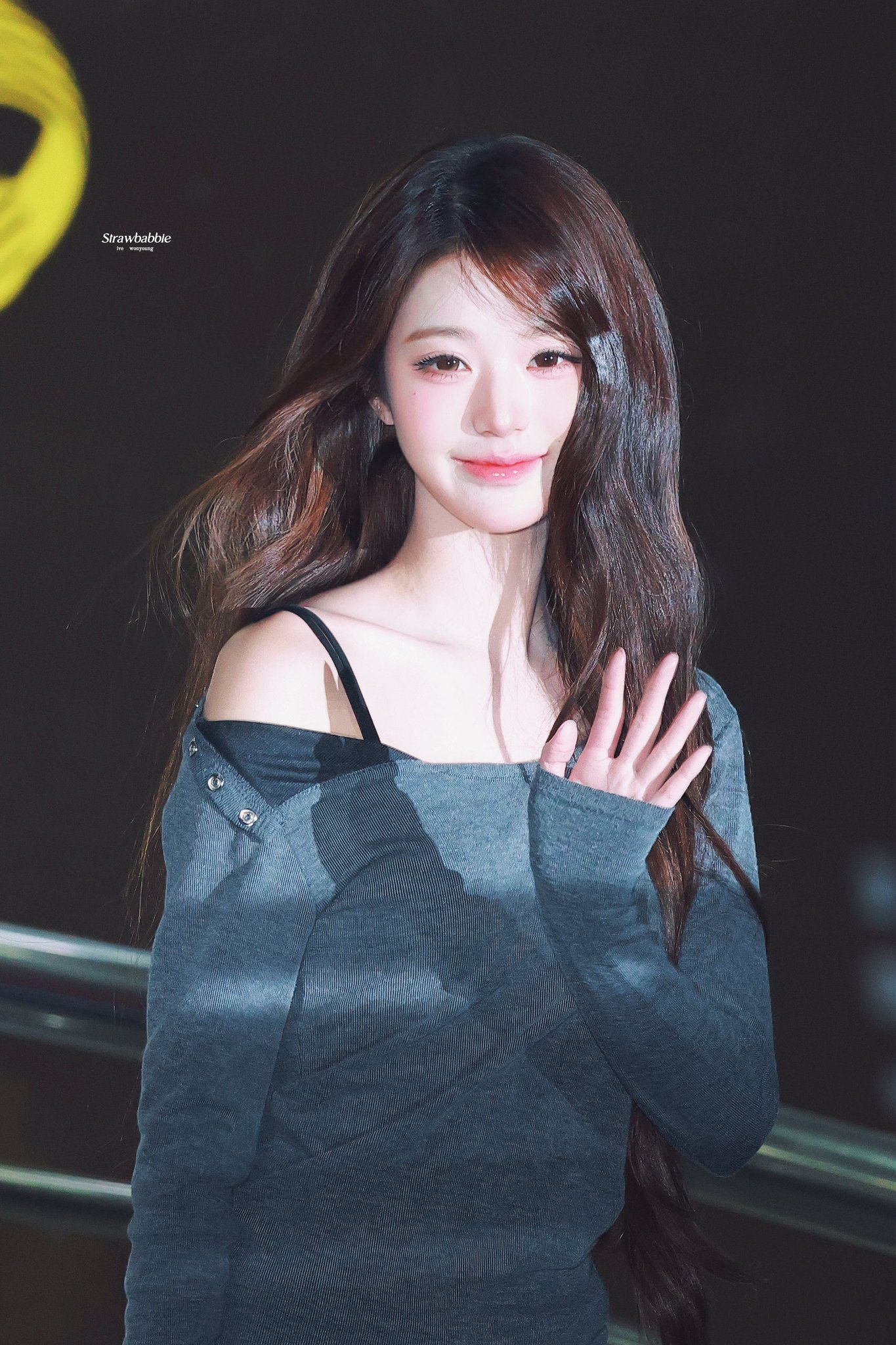 260227 장원영 뮤 (17).jpg