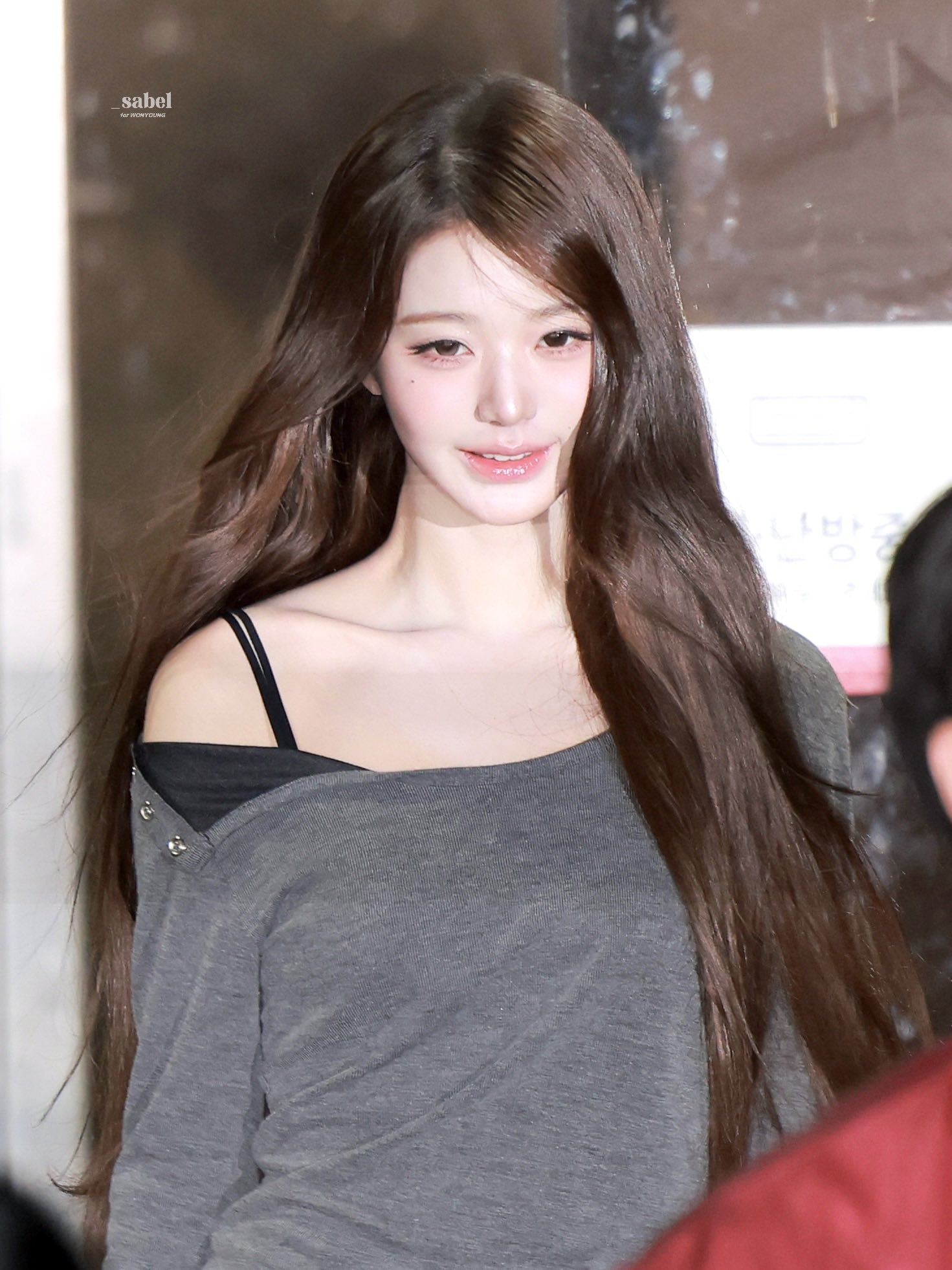 260227 장원영 뮤 (30).jpg