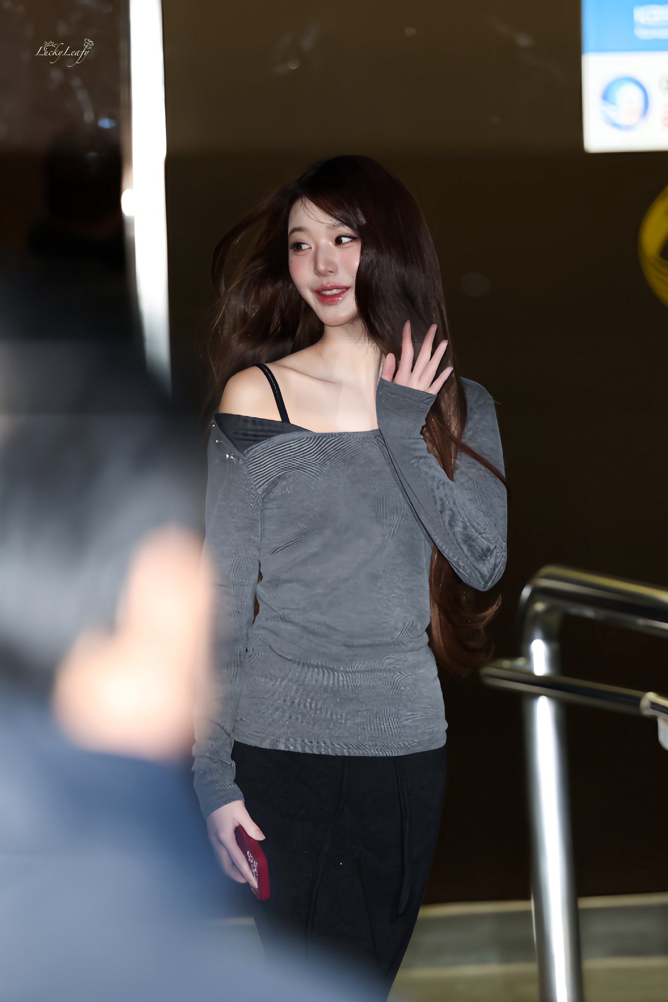 260227 장원영 뮤 (11).jpg