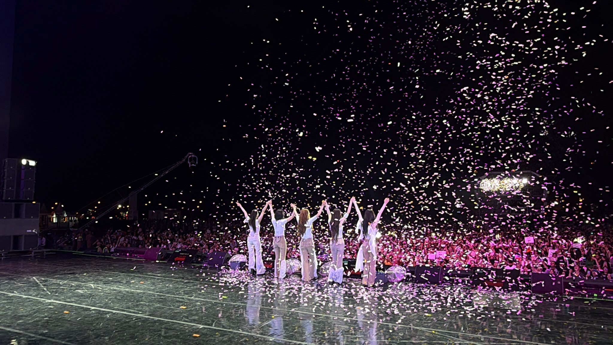 ITZYofficial-2069568423630393407-3.jpg