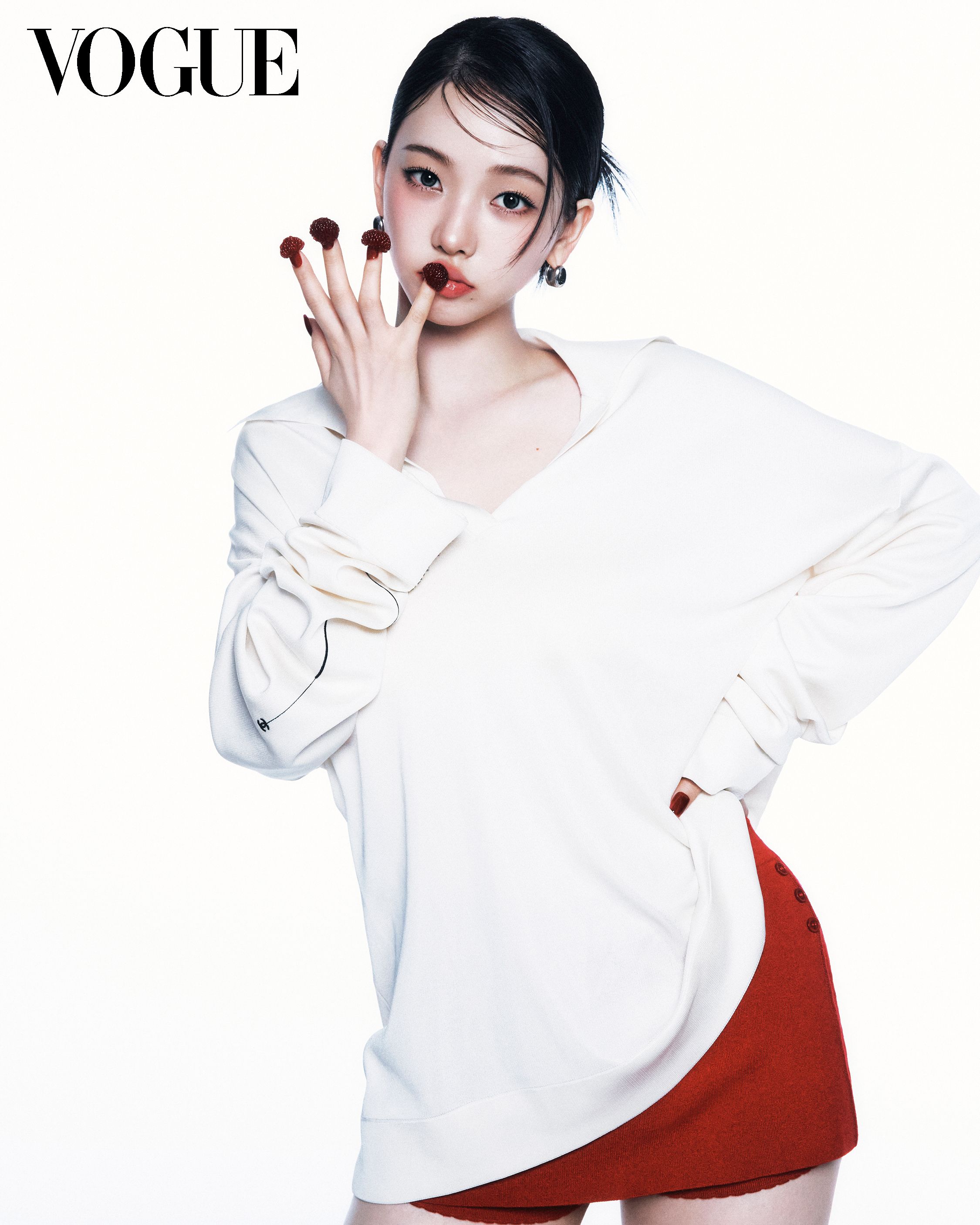 VogueKorea-2069368690118963656-2.jpg