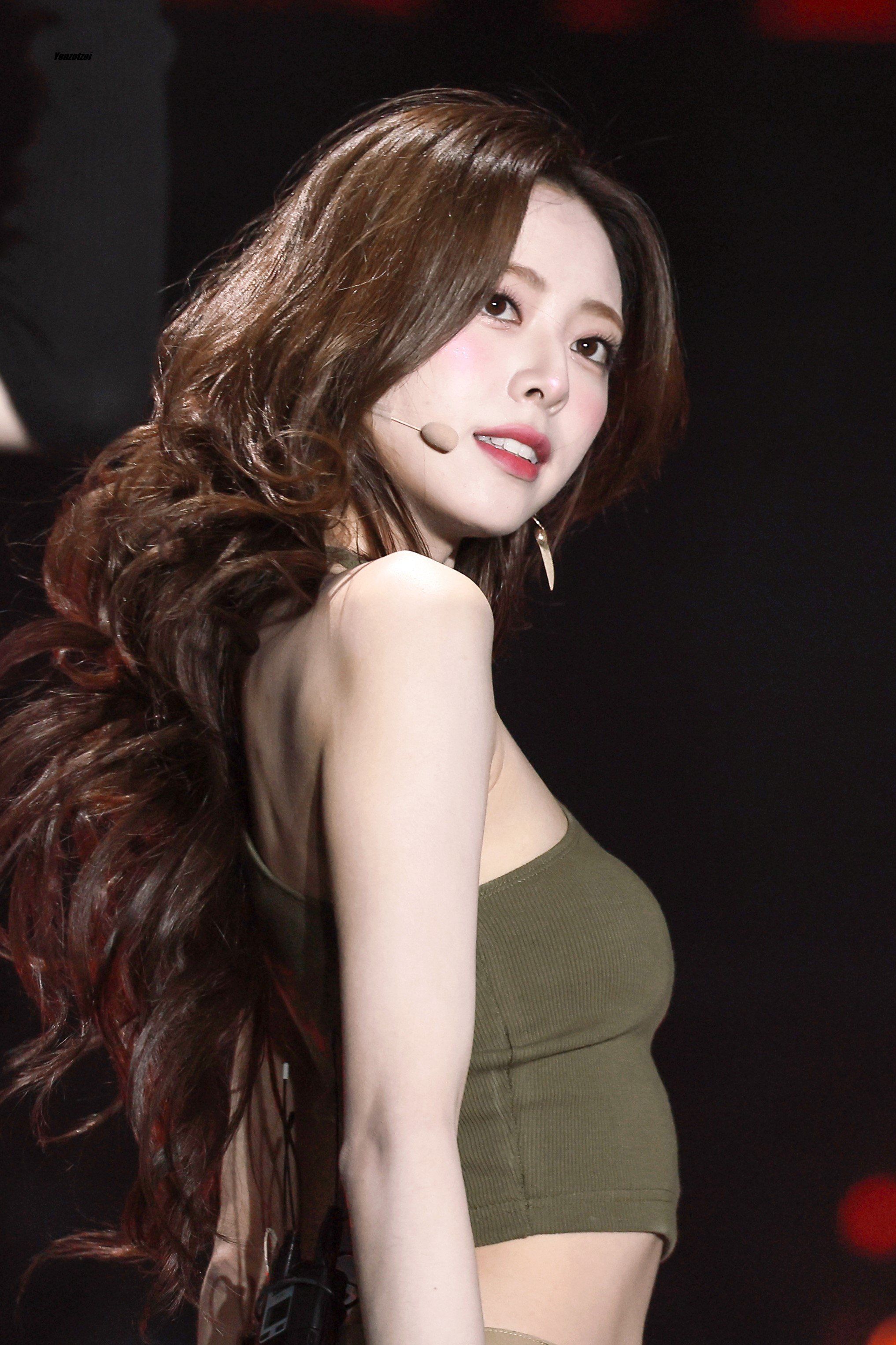 GabAoN8bgAAeGZK.jpg
