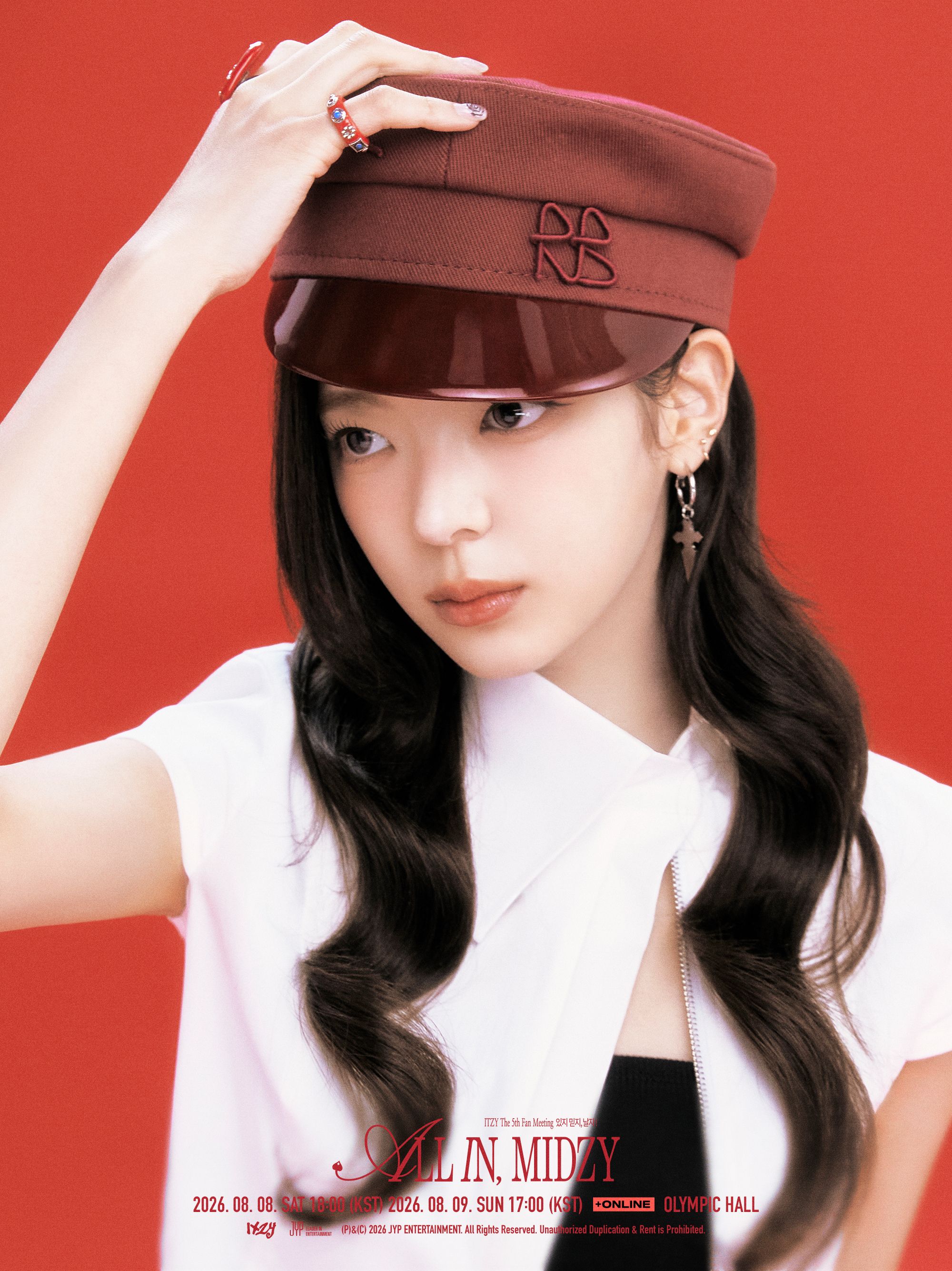 ITZYofficial-2071896535043051540-1.jpg