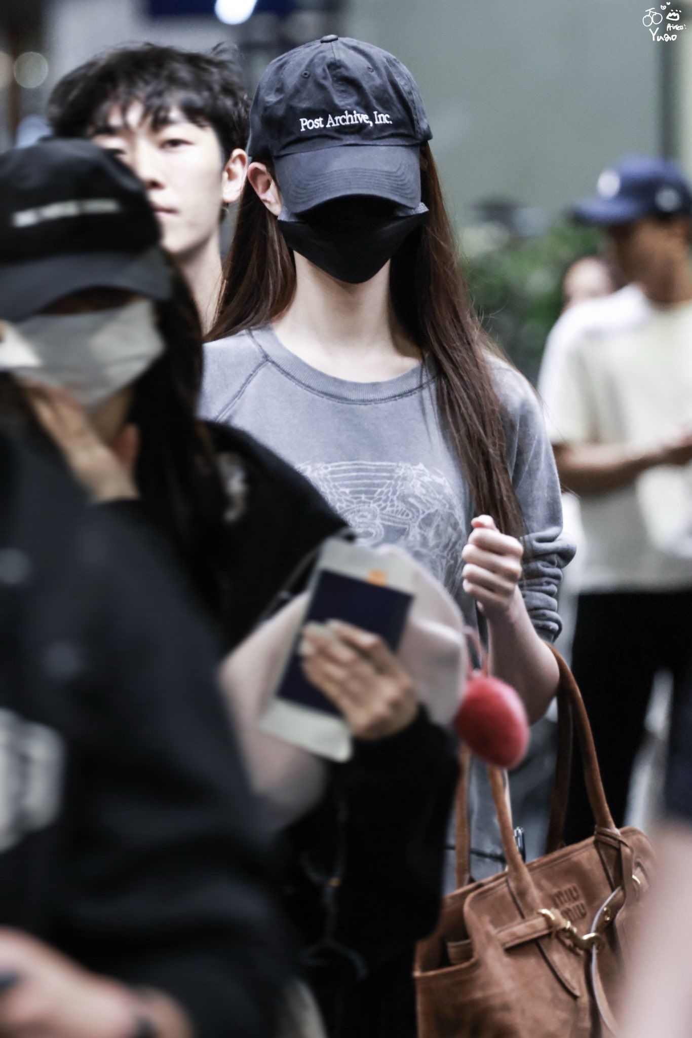 260425 장원영 입 (1).jpg