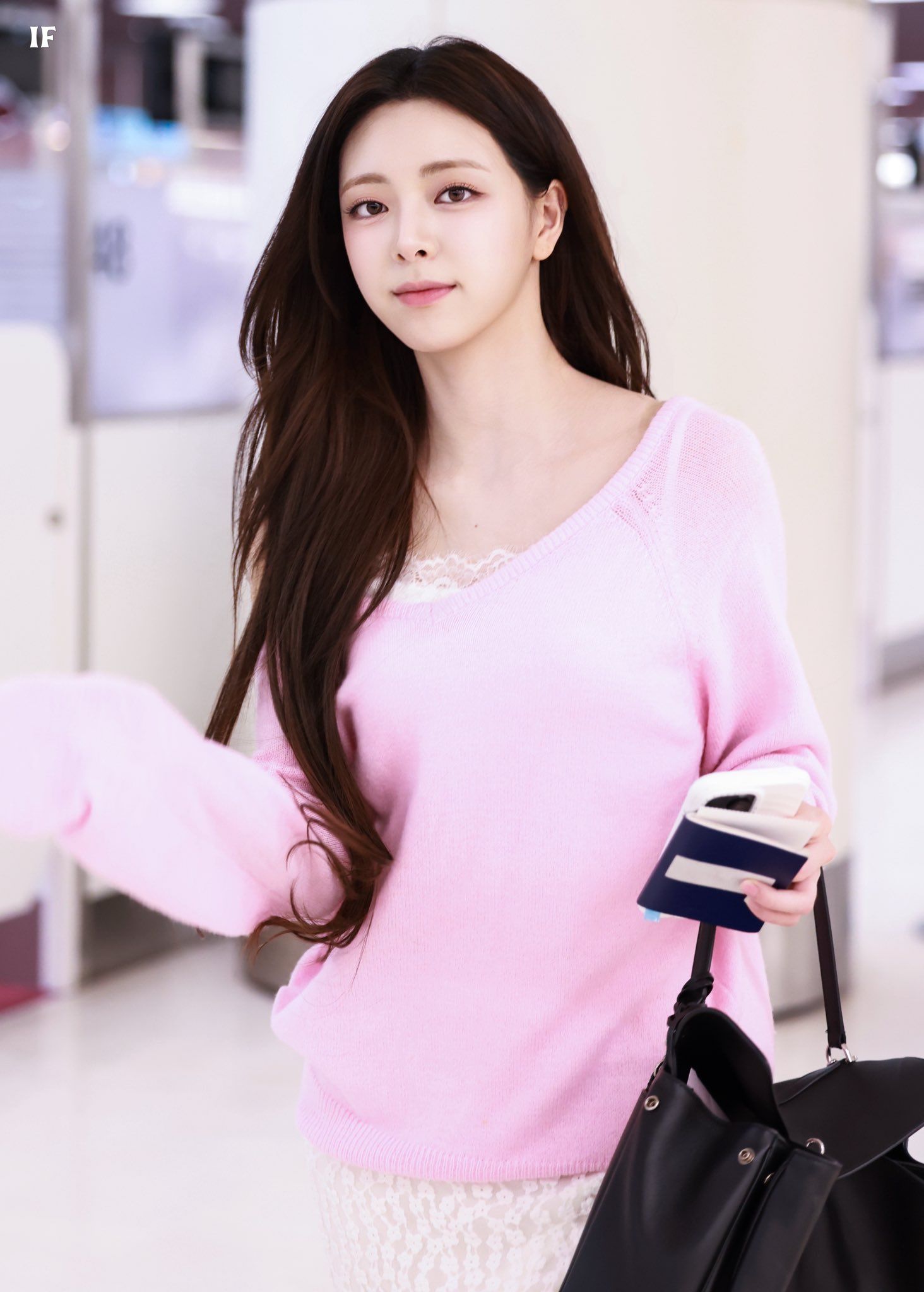 260508 유나 출 (14).jpg