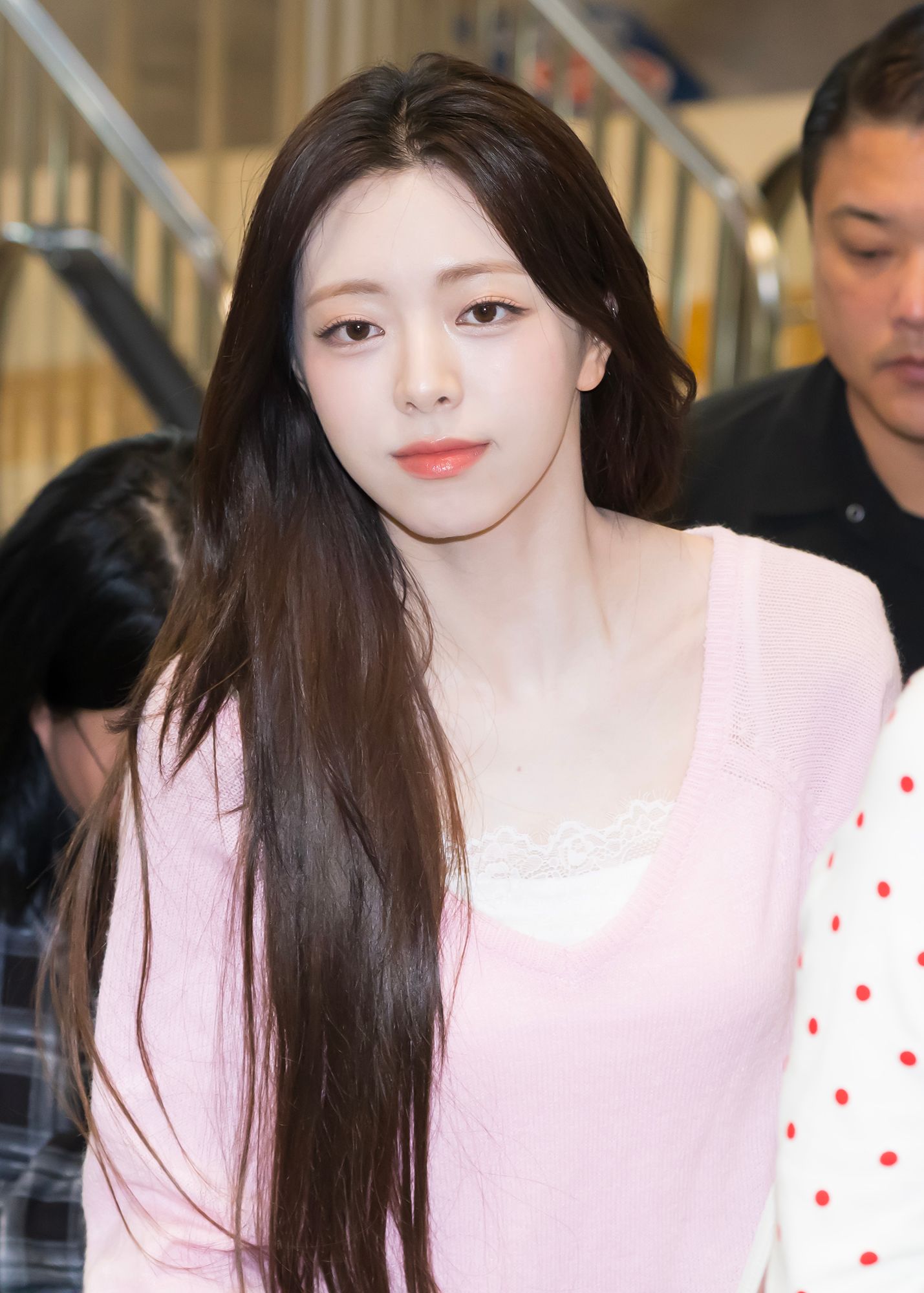 260508 유나 출 (22).jpg