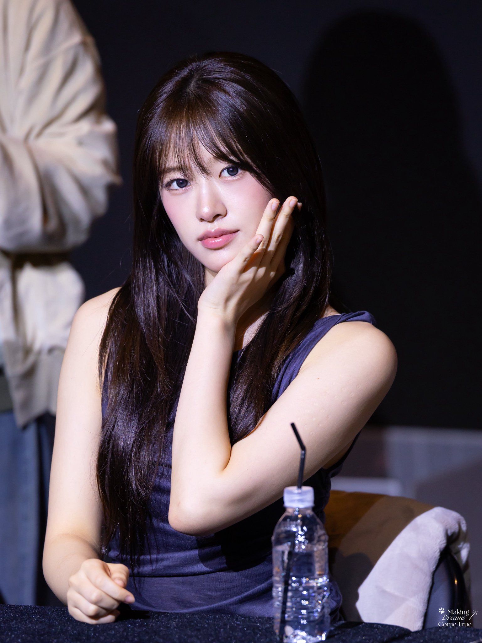 260502 안유진 팬 (14).jpg