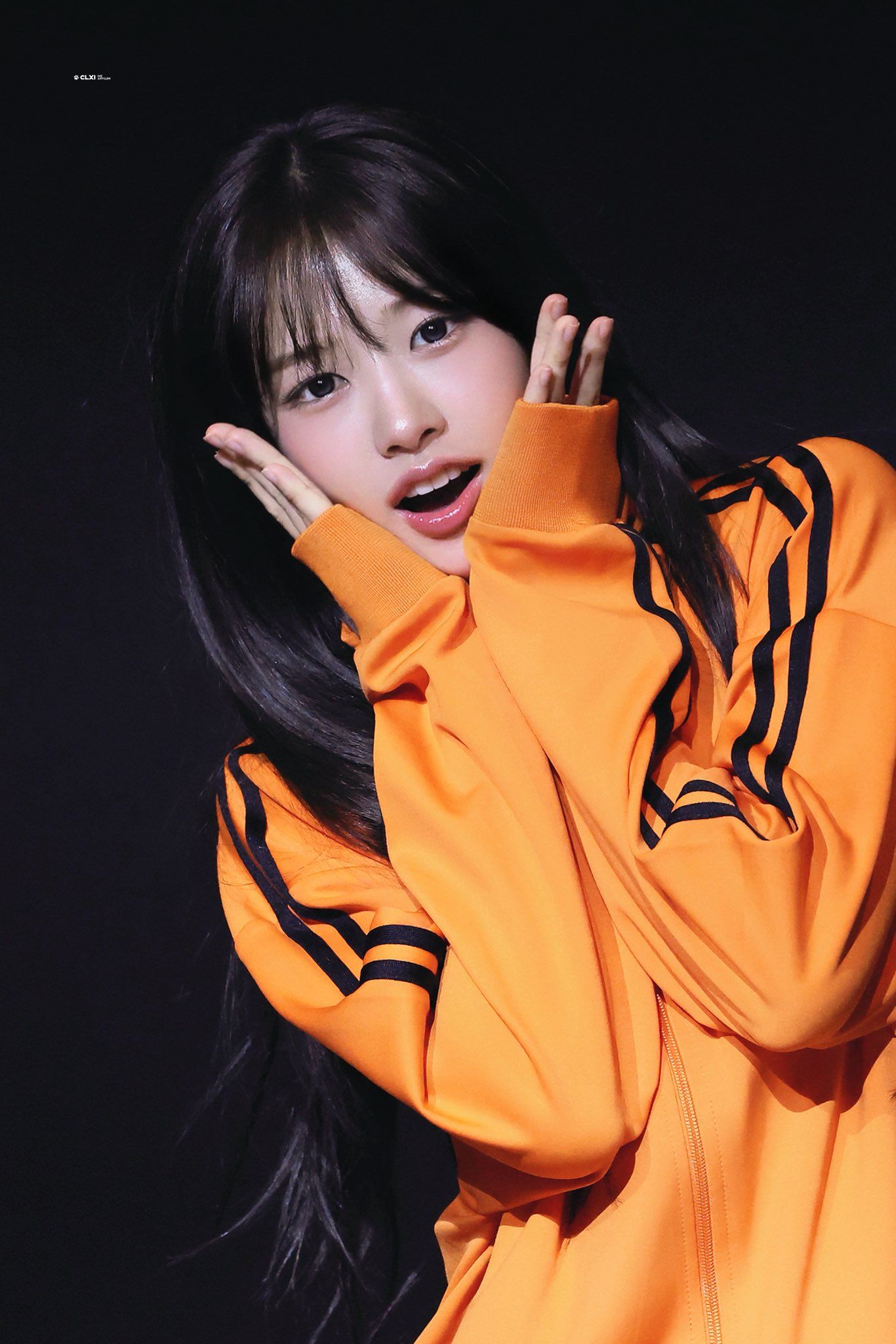 260502 안유진 팬 (12).jpg