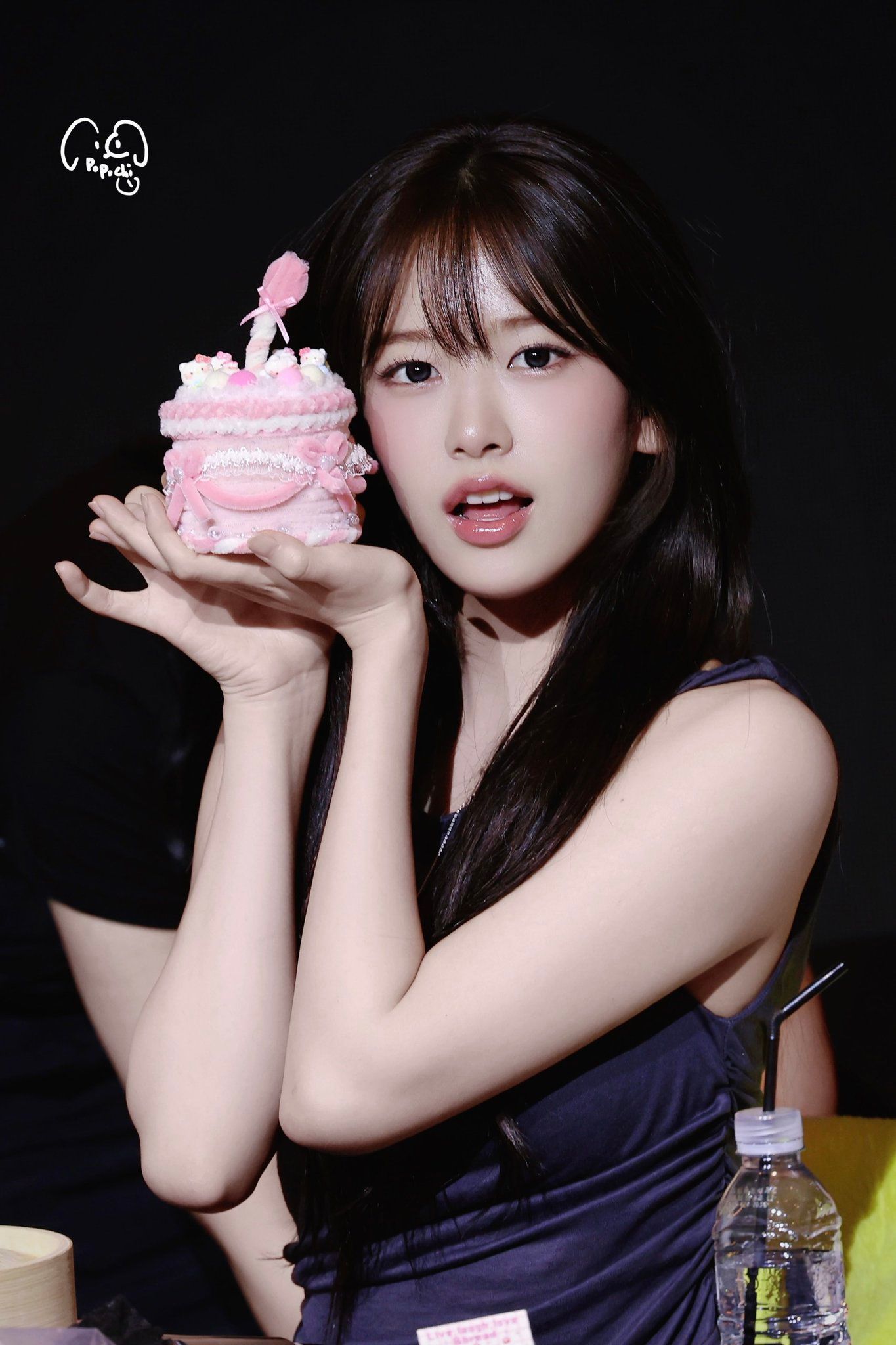 260502 안유진 팬 (5).jpg