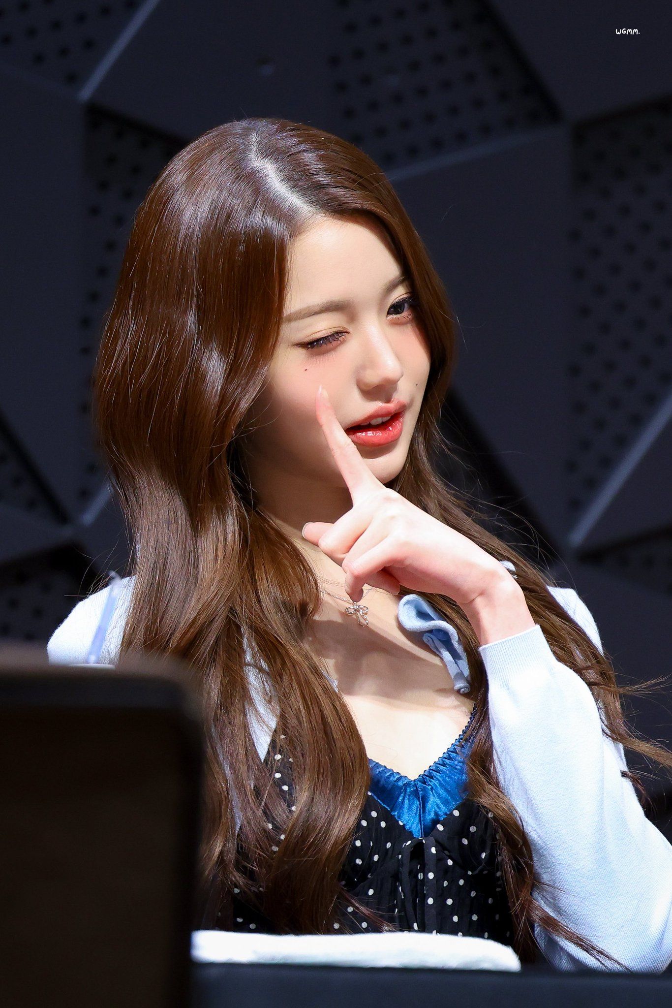 260429 장원영 팬 (18).jpg