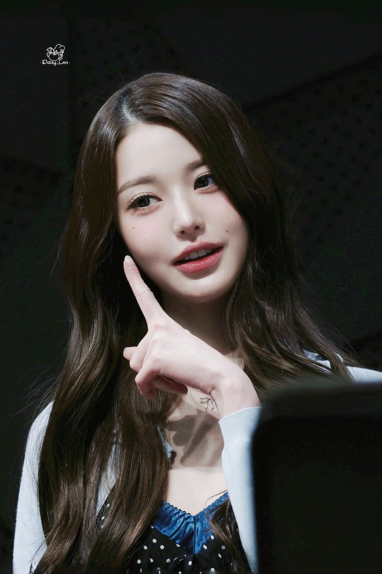 260429 장원영 팬 (3).jpg