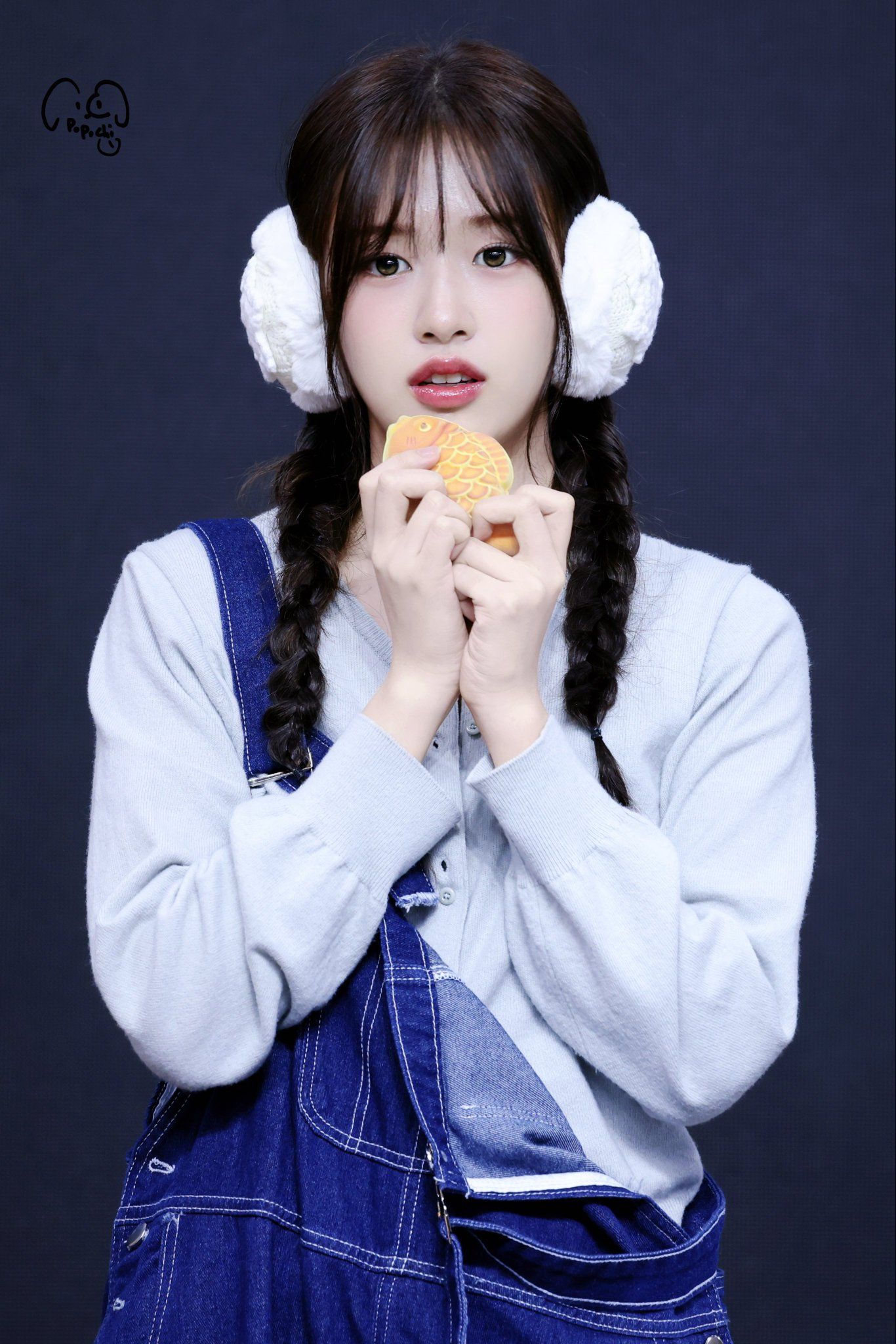 260503 안유진 팬 (5).jpg