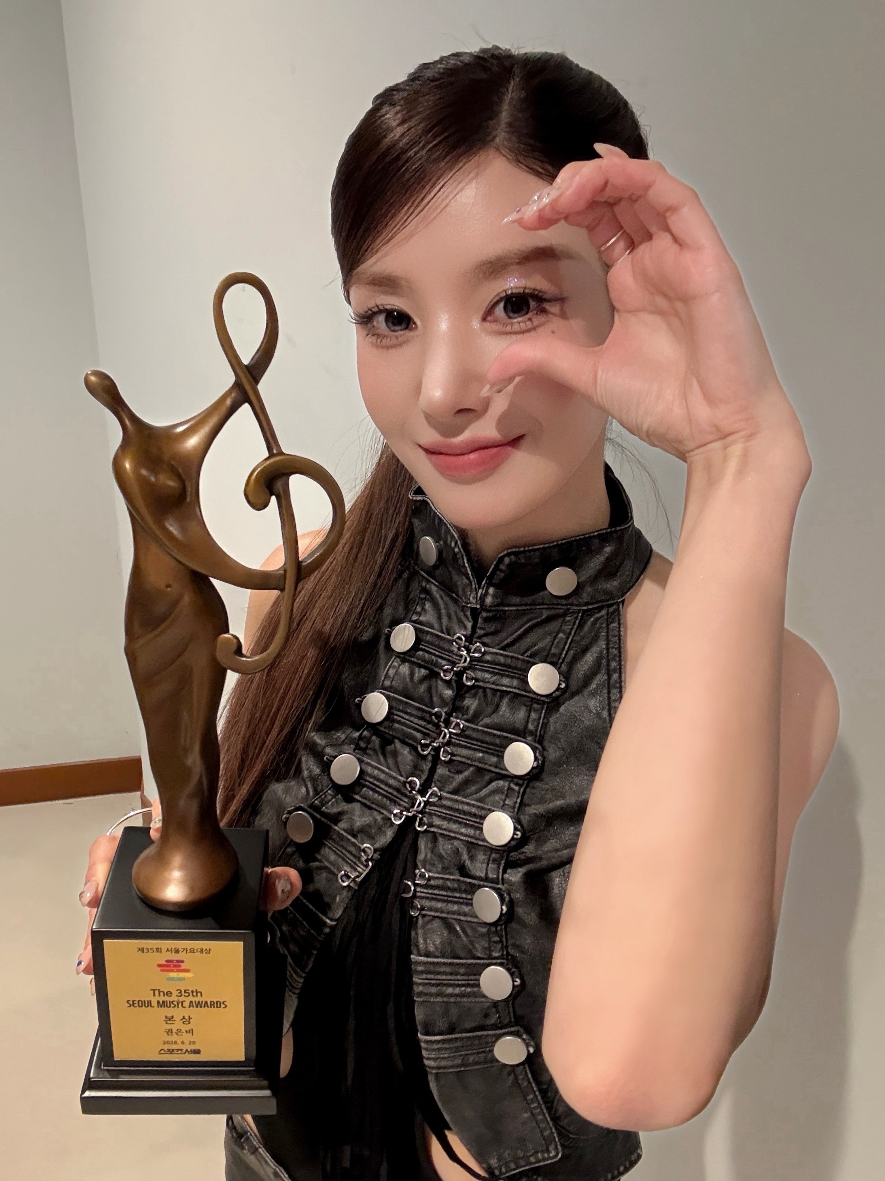 권은비 (11).jpg