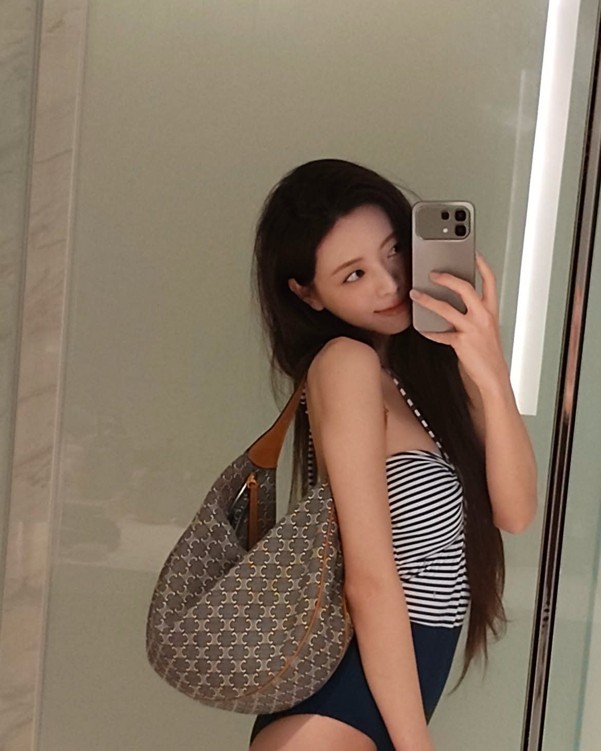 02.jpg