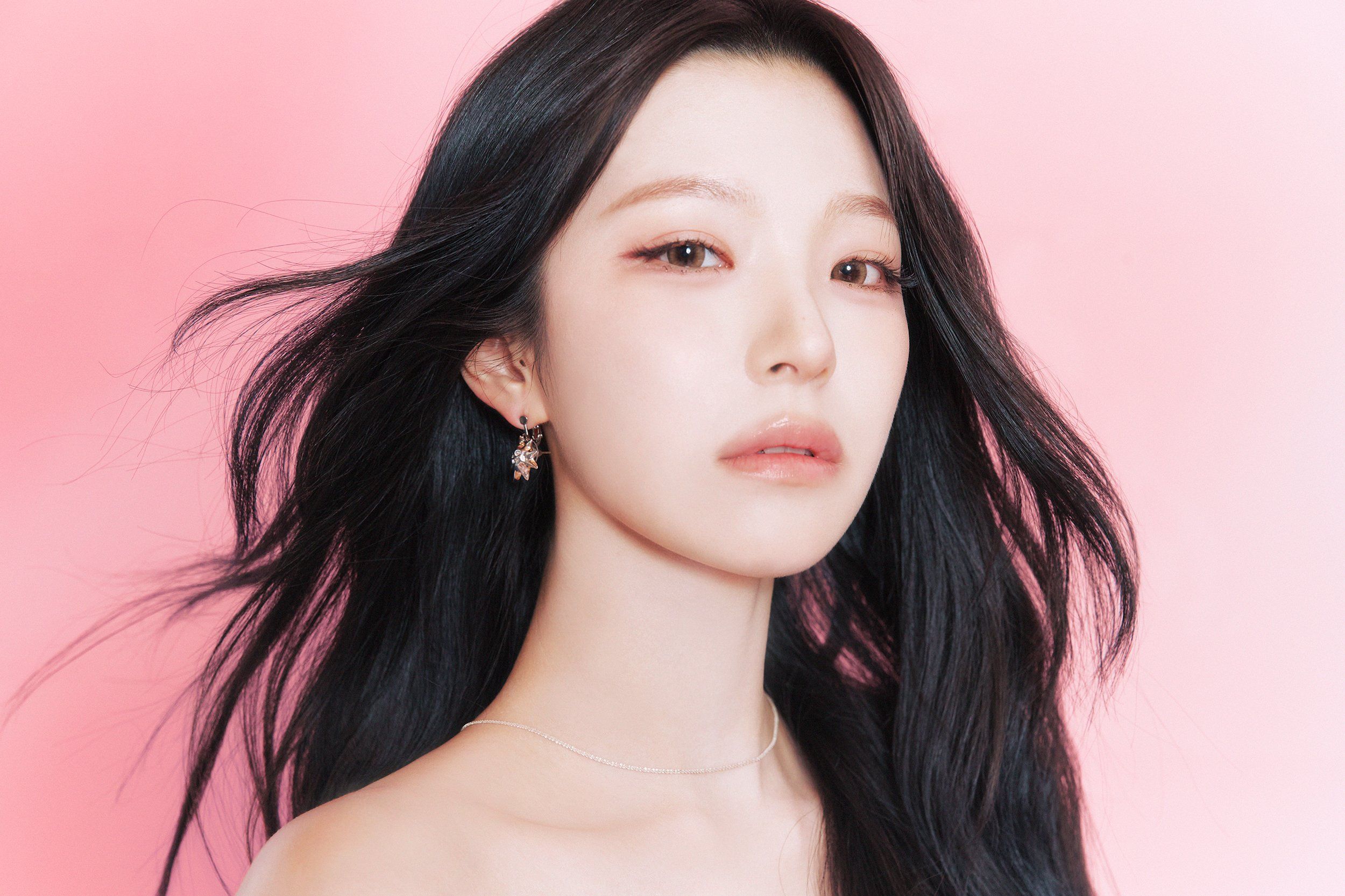 realfromis_9-2077000406480109641-2.jpg