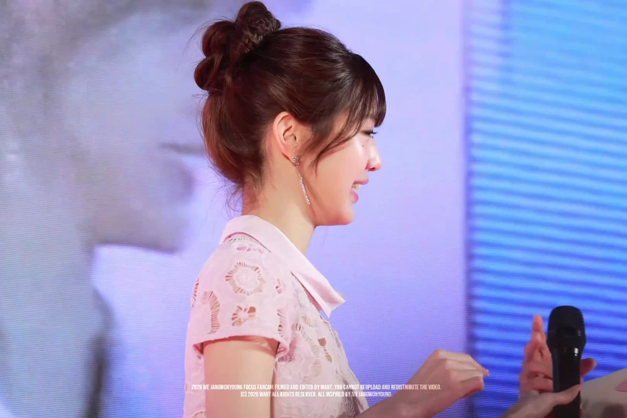 260515 장원영 ㅇ(4).webp