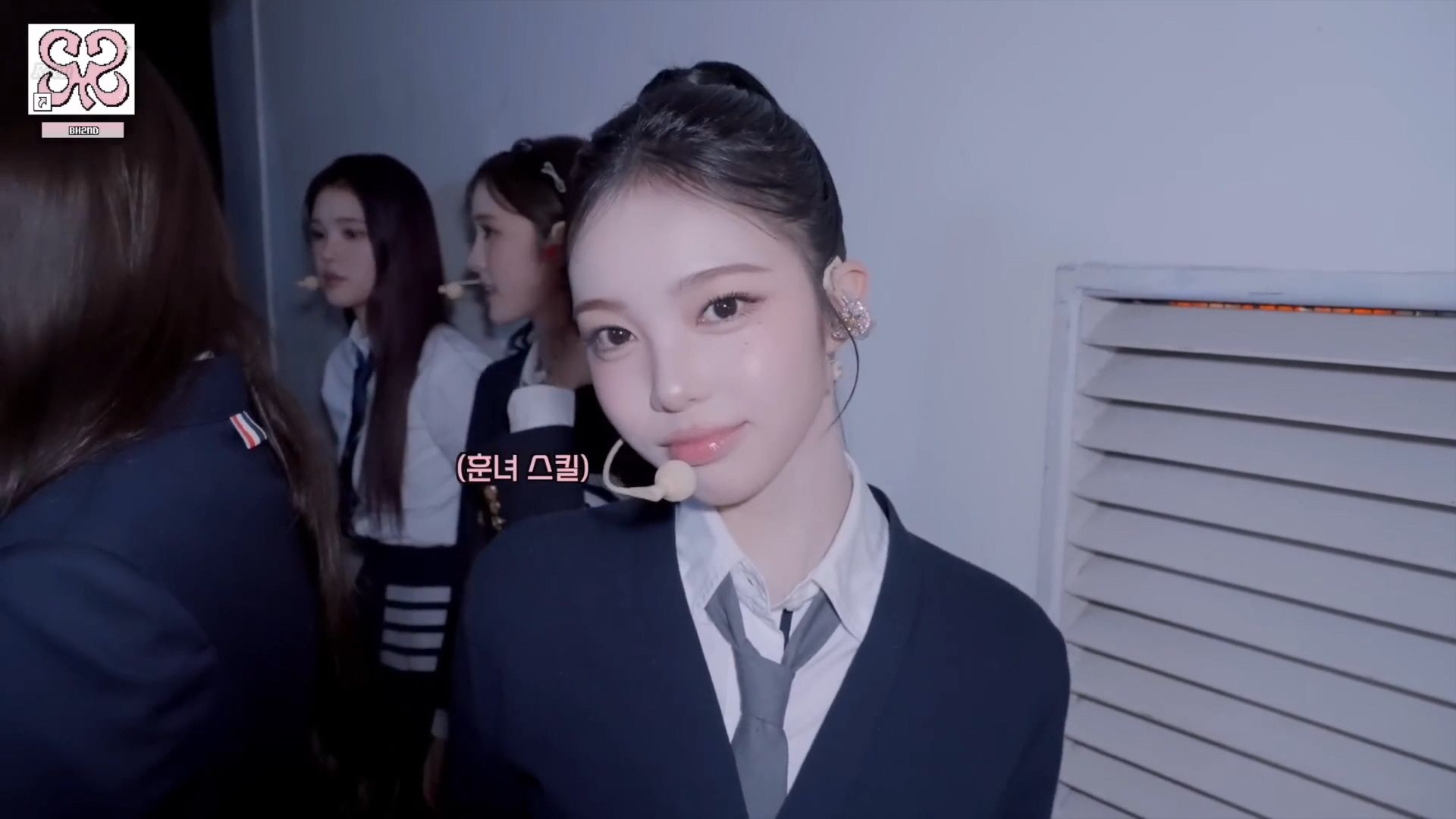 3관왕.ᐟ.ᐟ.ᐟ 하나 둘 셋 감사합니다.ᐟ.ᐟ.ᐟ  Hearts2Hearts 하츠투하츠 2025 MAMA AWARDS BH2ND.mp4_20260415_081158.589.jpg