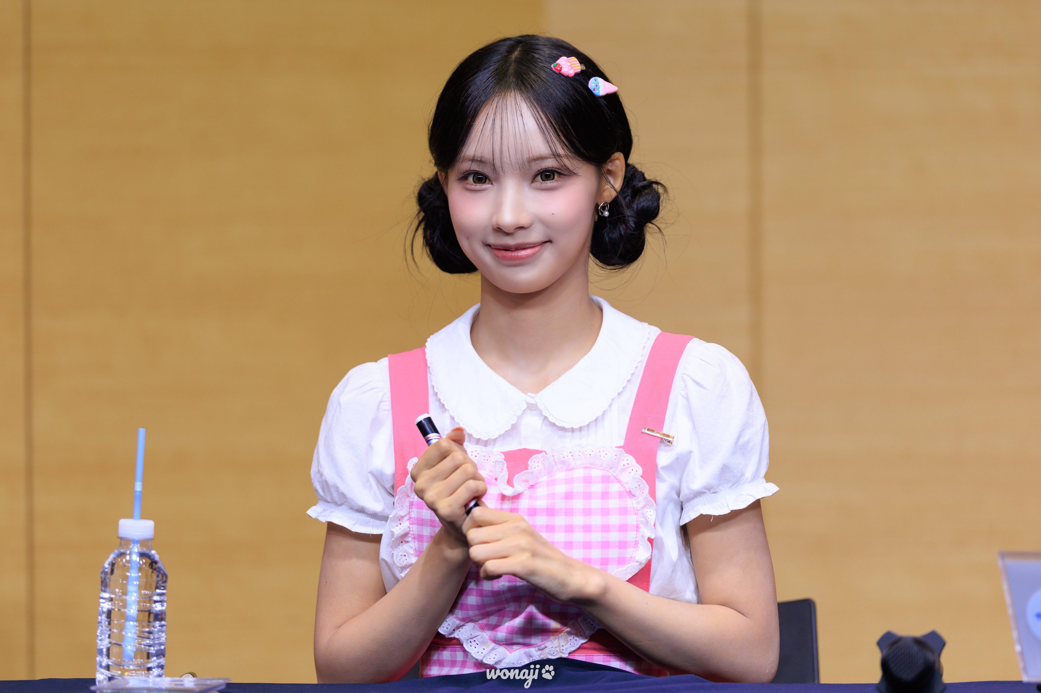 HNHE2JPbEAE13U4.jpg