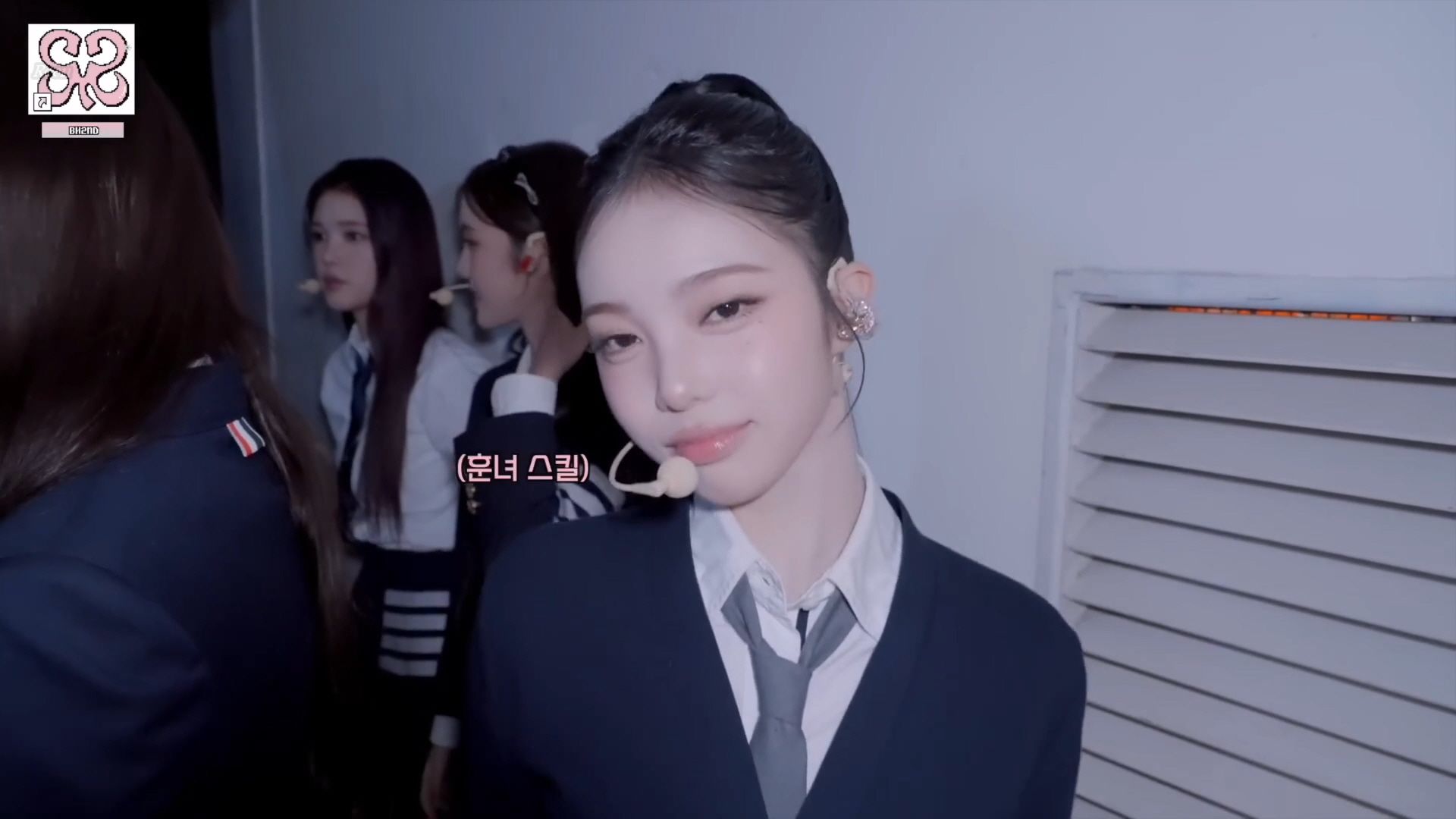3관왕.ᐟ.ᐟ.ᐟ 하나 둘 셋 감사합니다.ᐟ.ᐟ.ᐟ  Hearts2Hearts 하츠투하츠 2025 MAMA AWARDS BH2ND.mp4_20260415_081157.484.jpg