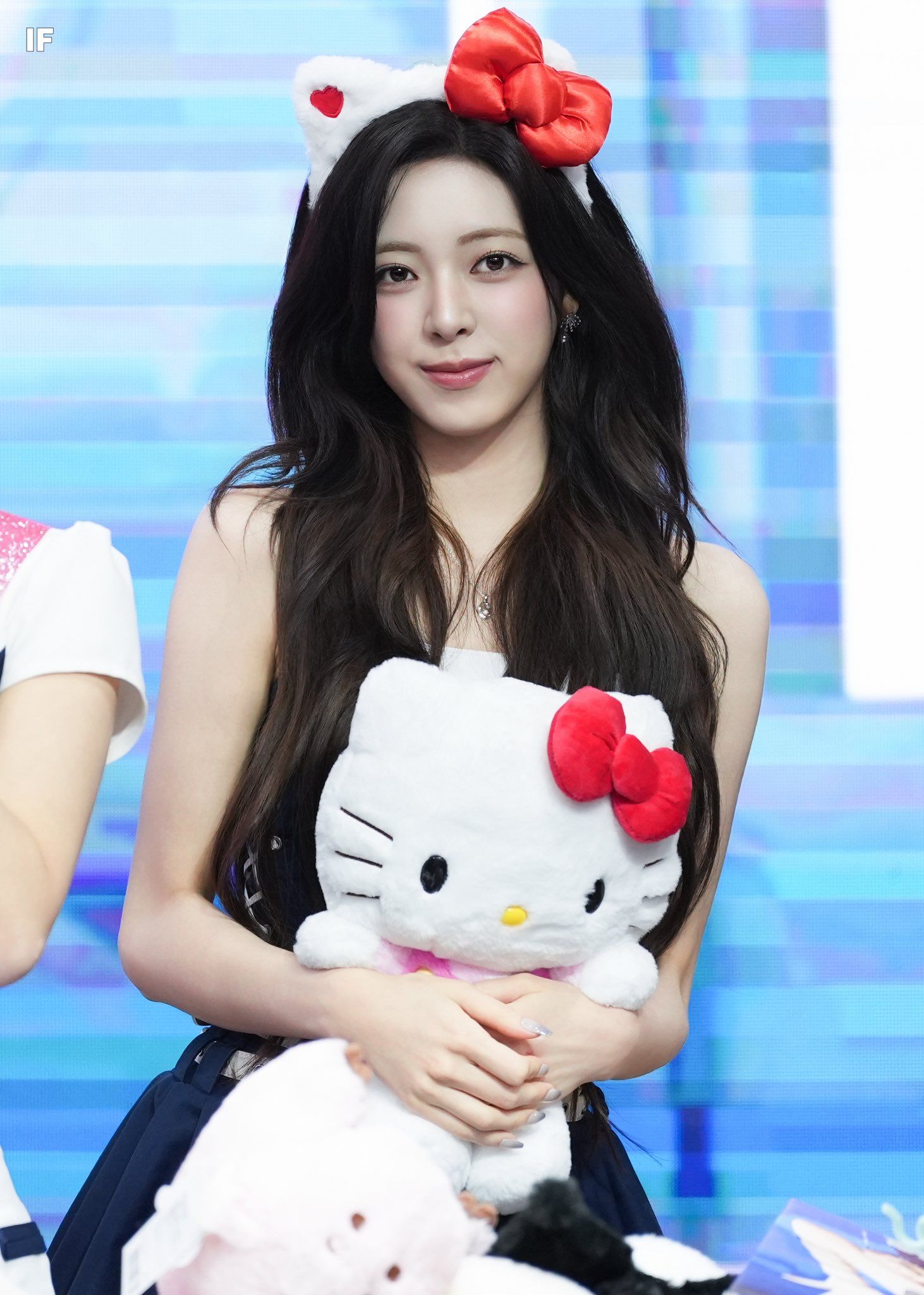 260524 유나 팬 (9).jpg