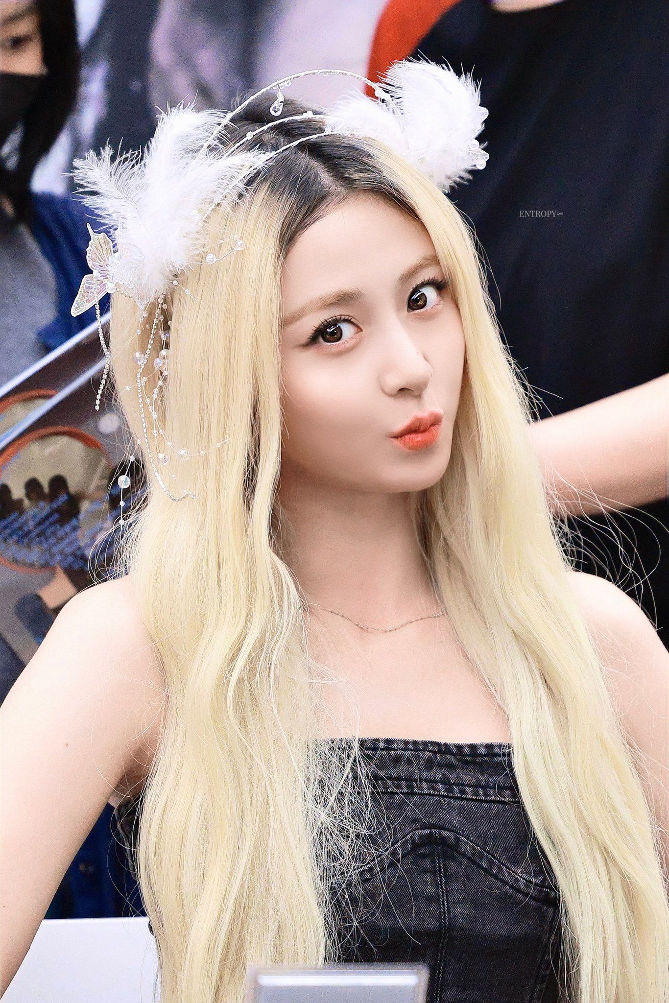 260525 윤진 팬 (8).jpg