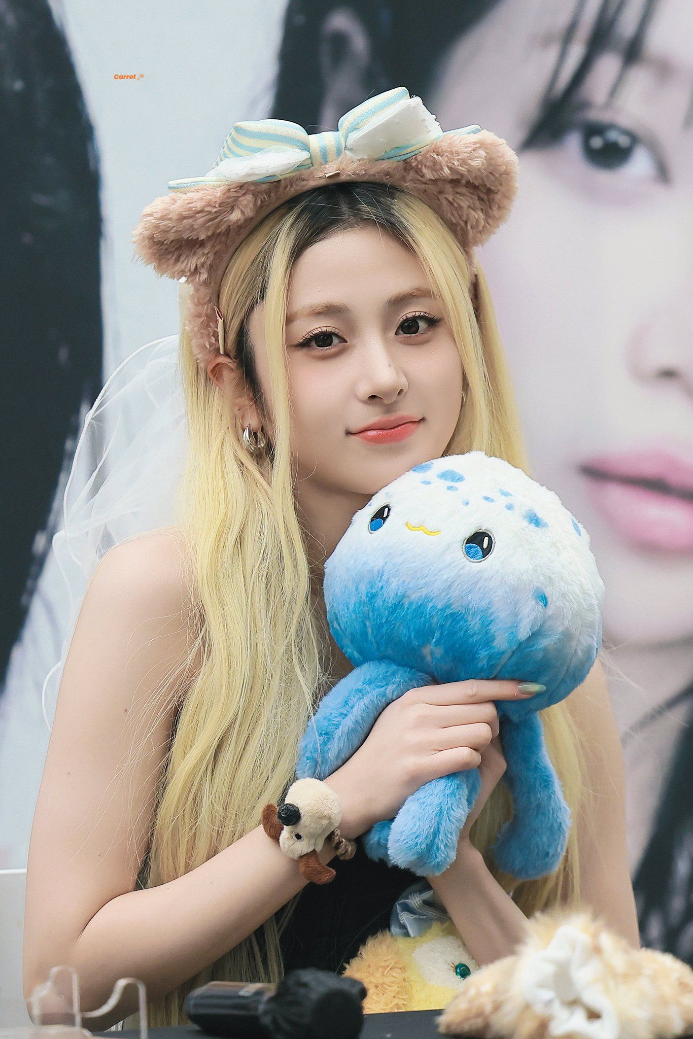260525 윤진 팬 (5).jpg