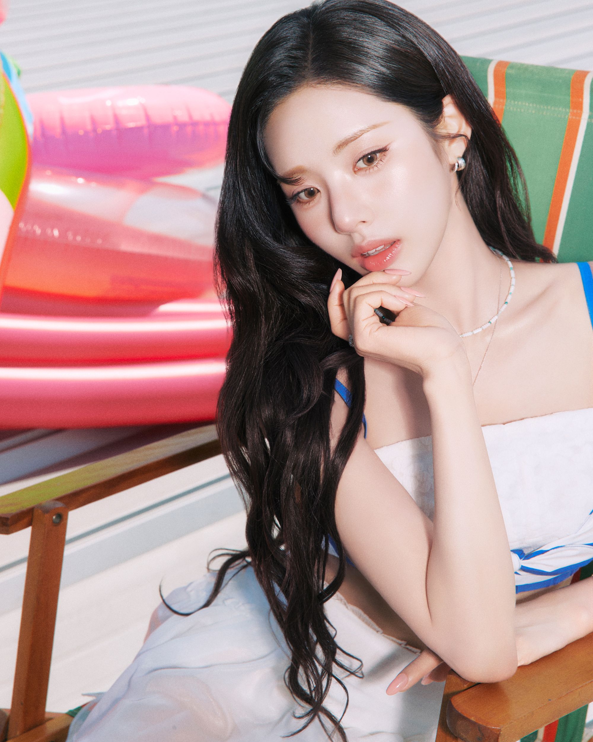 realfromis_9-2077362794253394289-2.jpg