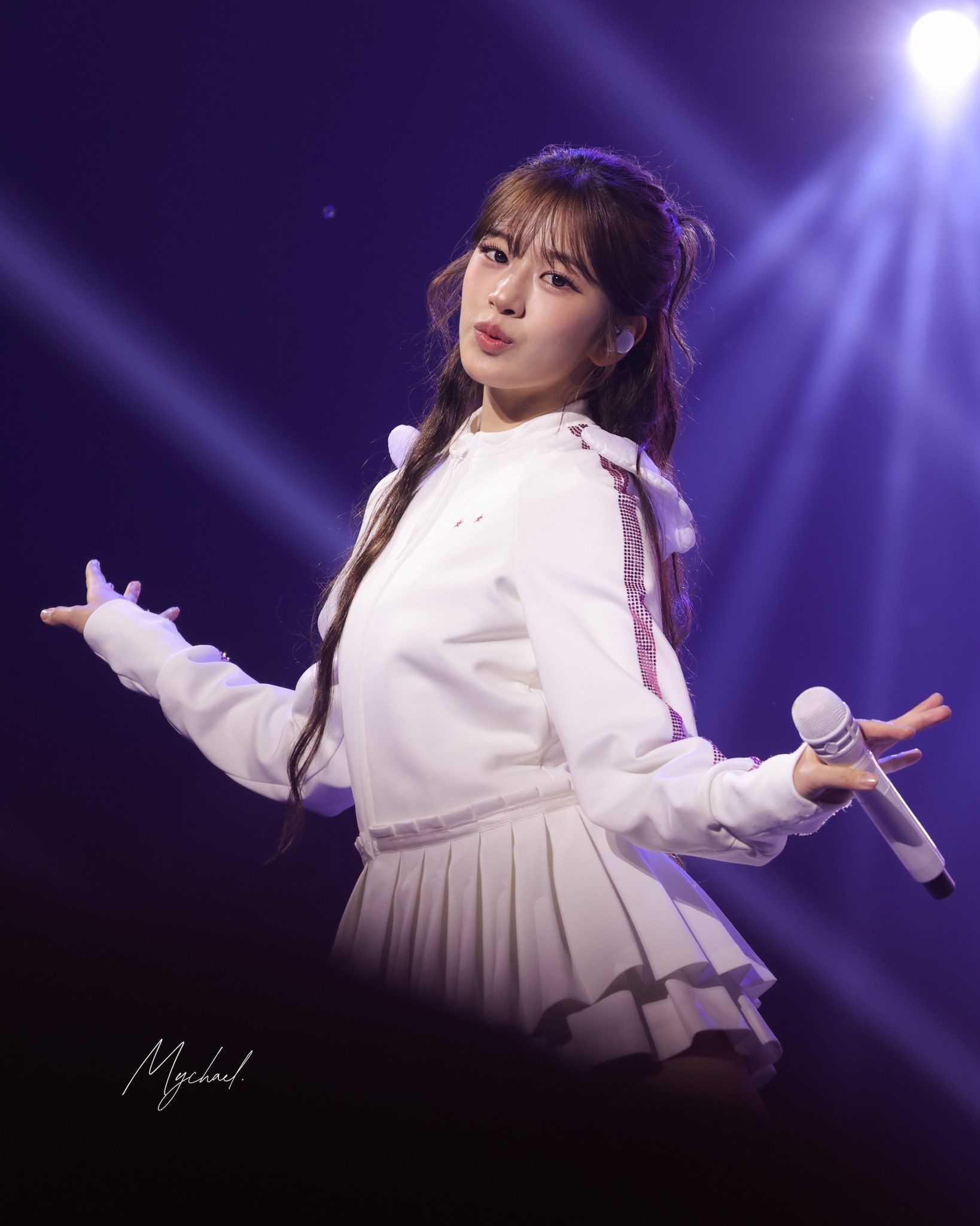 260524 안유진 투 (30).jpg