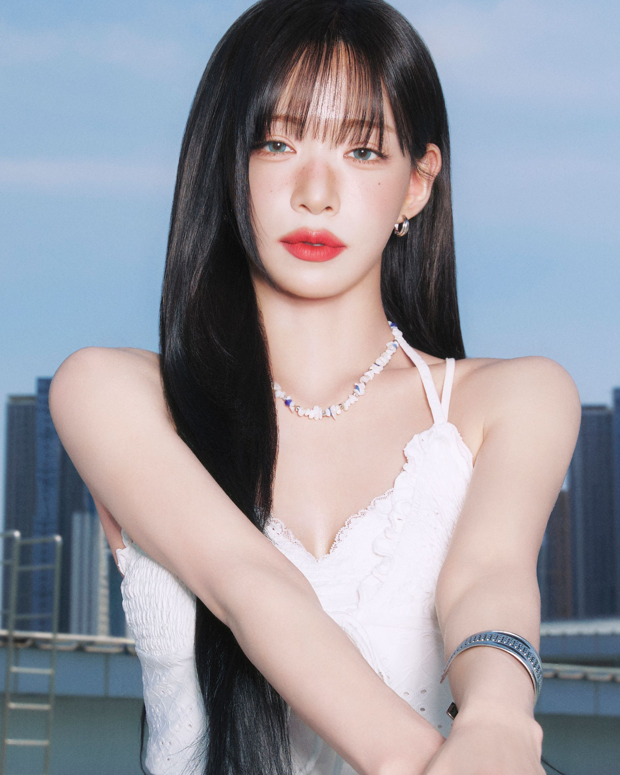 realfromis_9-2077363549081665752-1.jpg