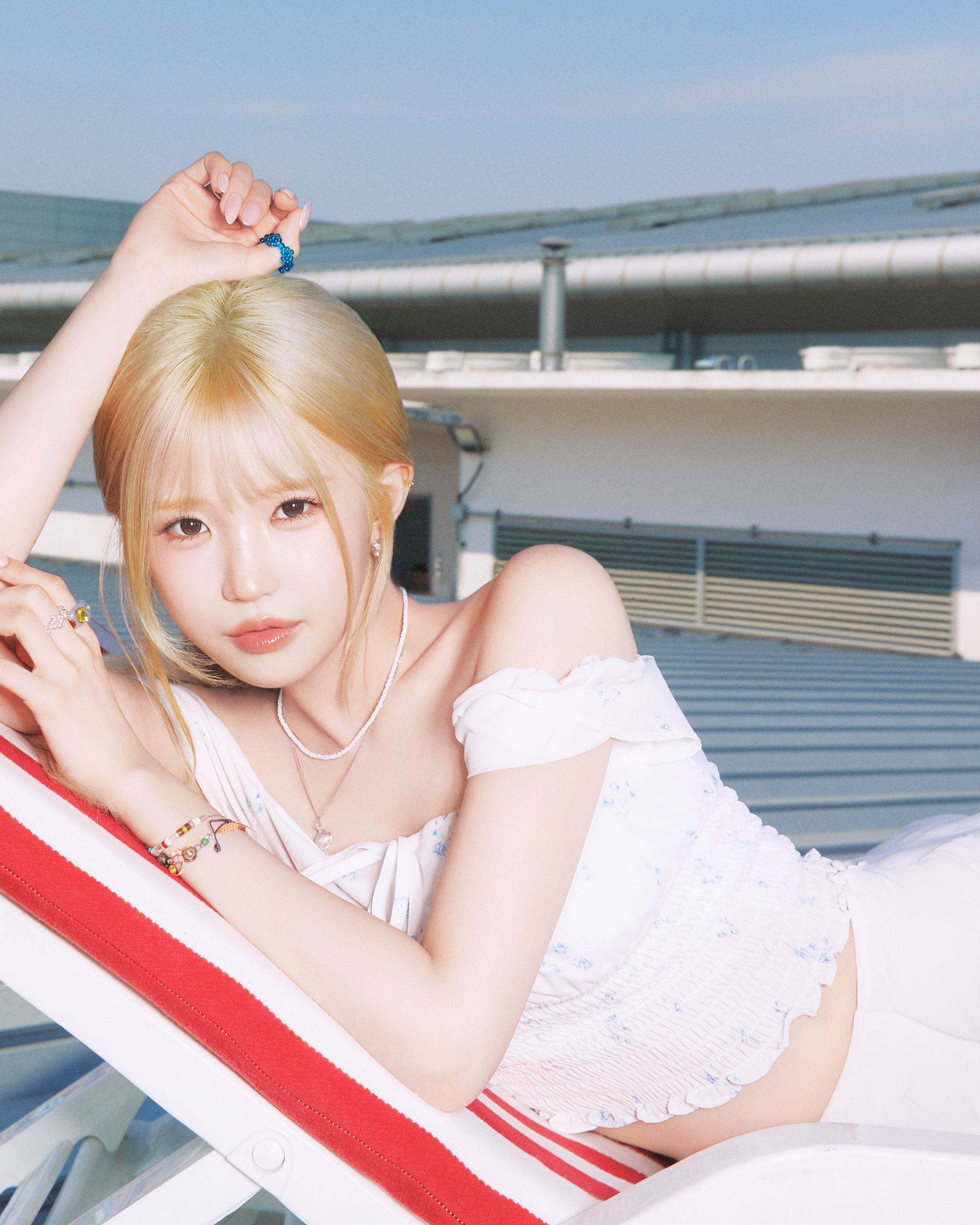 realfromis_9-2077363297578336332-1.jpg