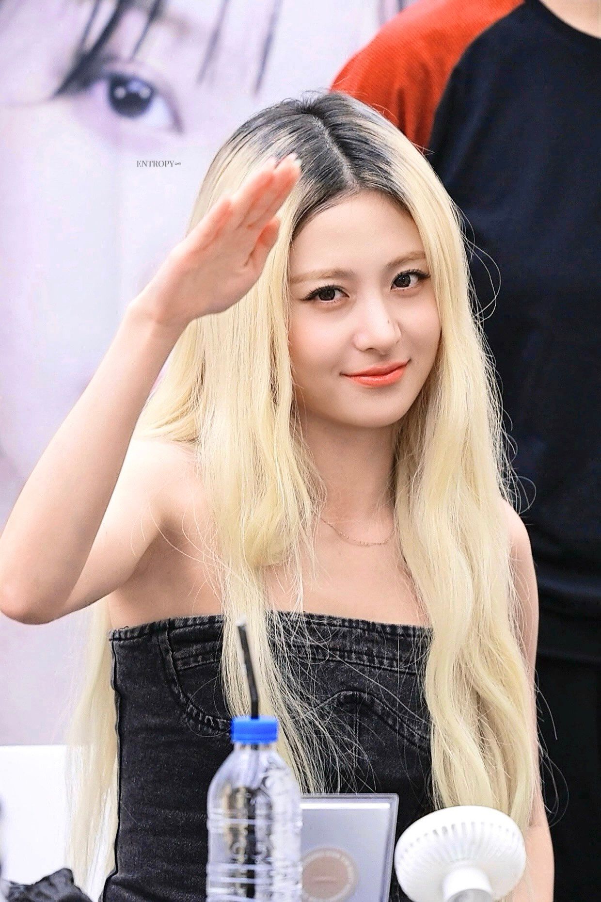 260525 윤진 팬 (3).jpg