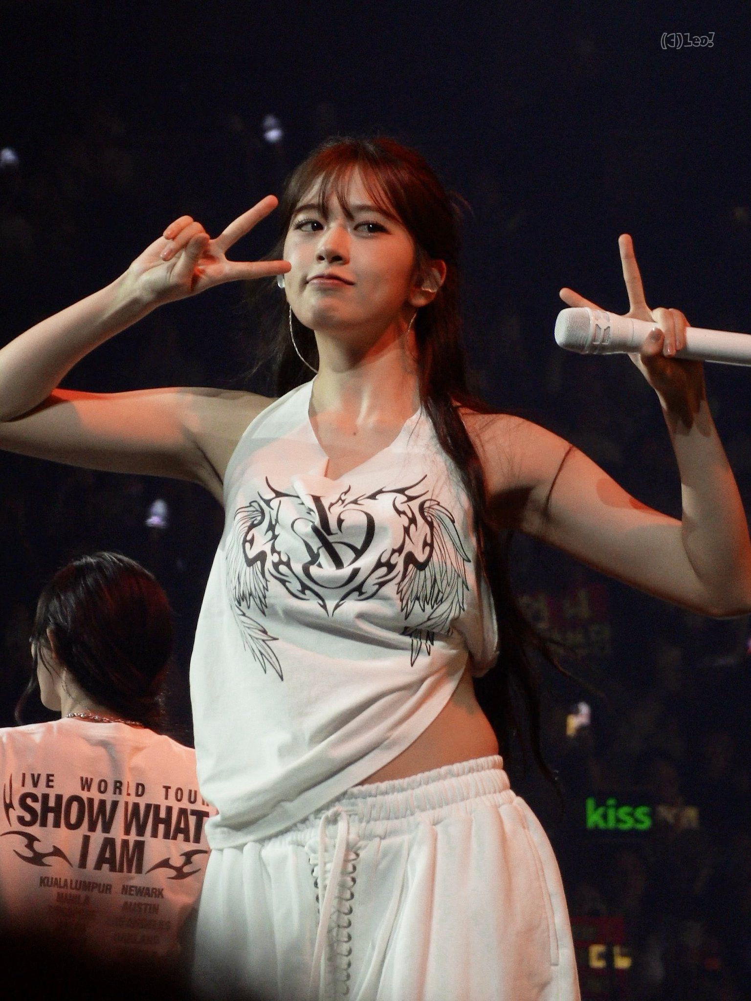 260524 안유진 투 (10).jpg
