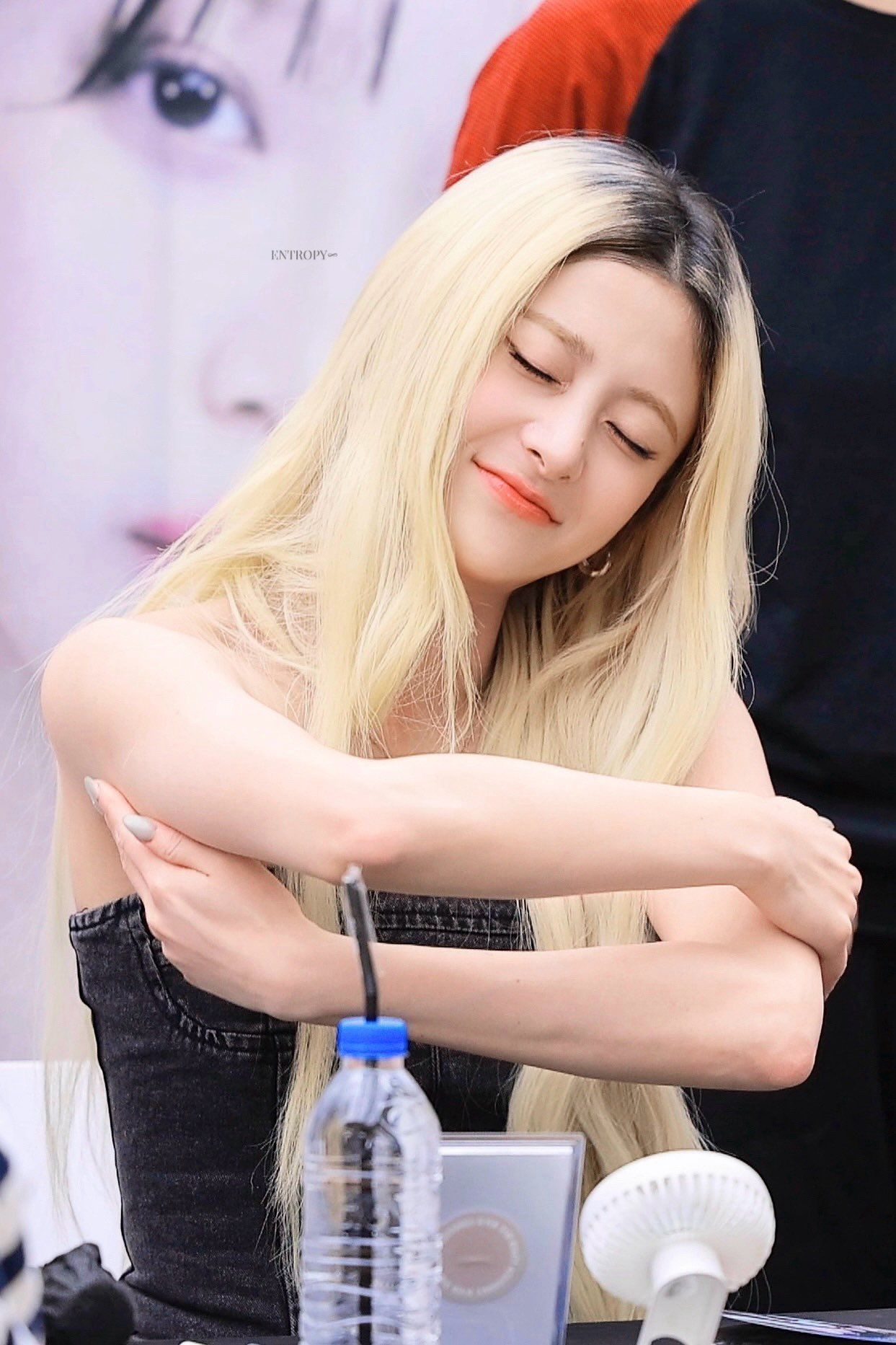 260525 윤진 팬 (2).jpg