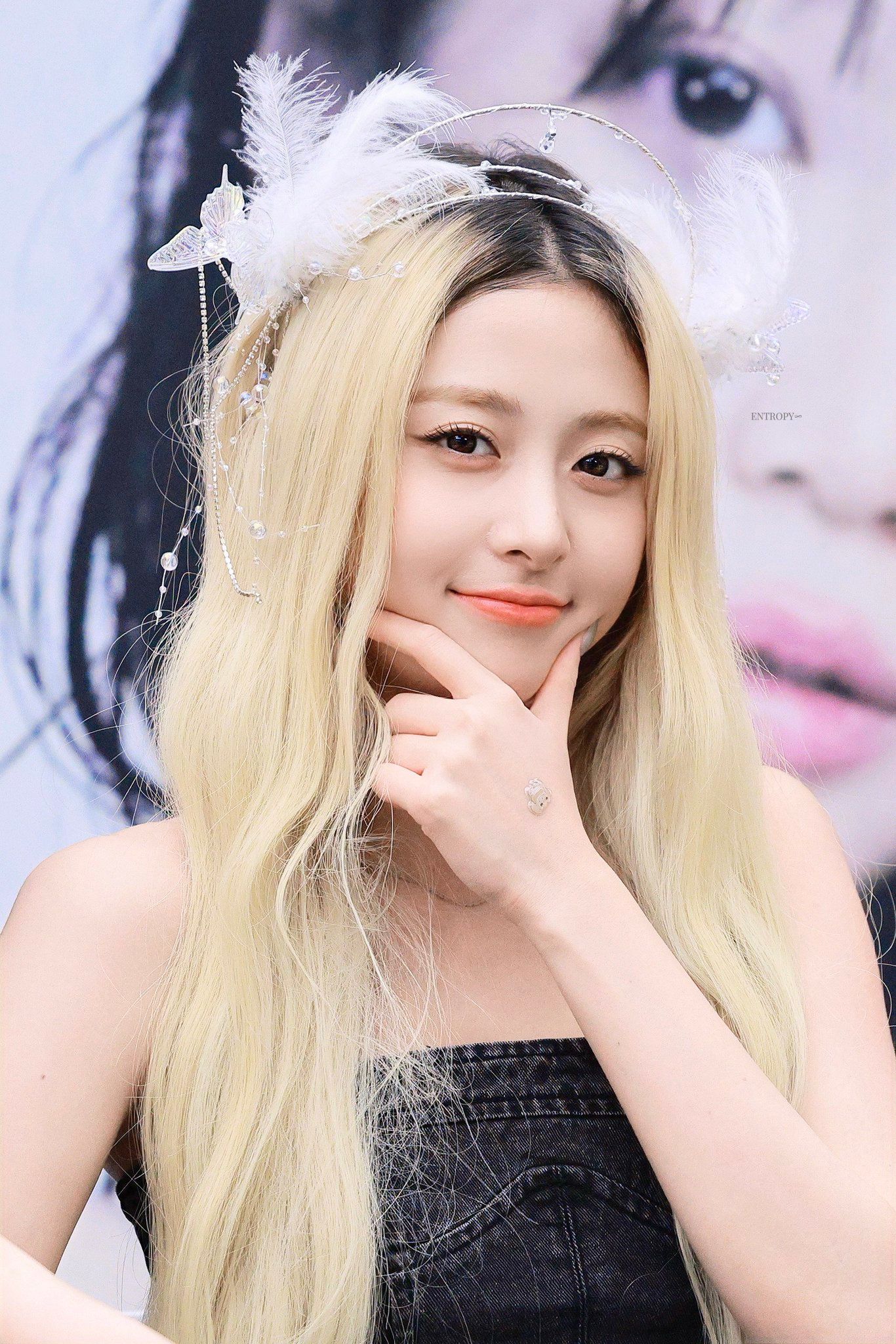260525 윤진 팬 (7).jpg