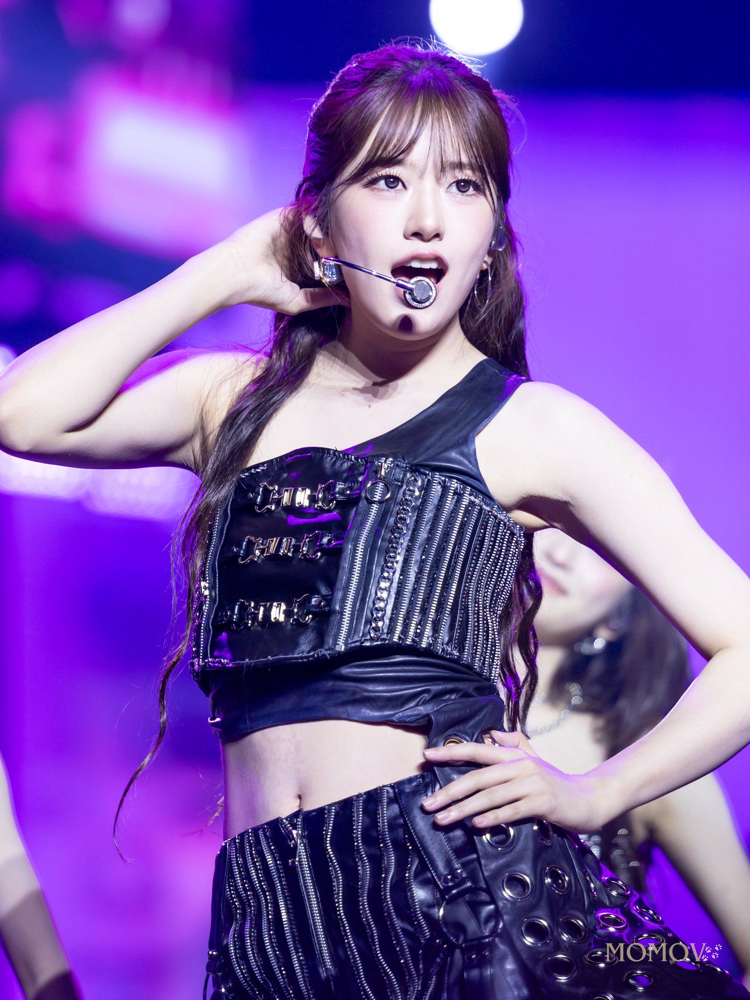 260524 안유진 투 (26).jpg