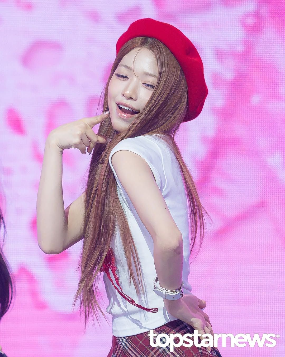 topstarnews_Da0EqXKgSkI_1.jpg