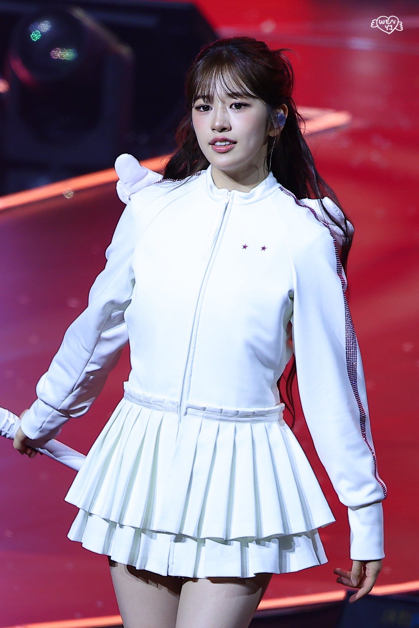 260524 안유진 투 (15).jpg