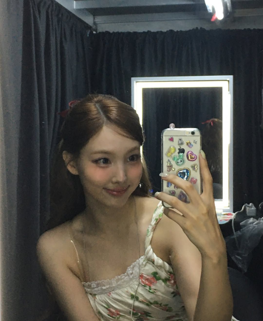 nayeonyny_3941743264104398893.jpg