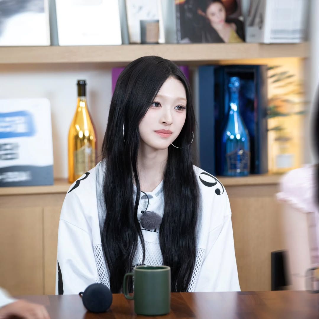 mondaykiz.official_DazzR12kjig_3.jpg