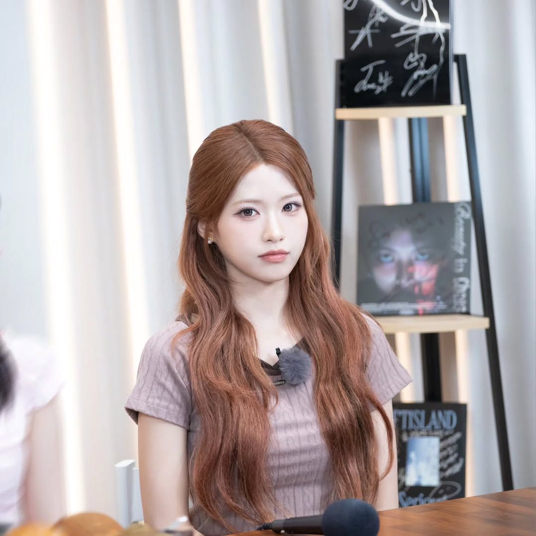 mondaykiz.official_DazzR12kjig_7.jpg